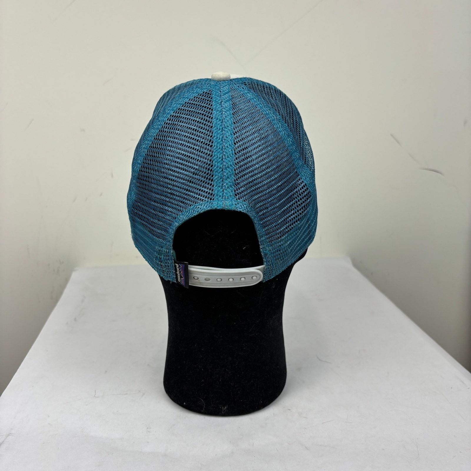 Patagonia Patagonia Live Simply Guitar Mesh LoPro Trucker Snapback Hat Size ONE SIZE - 4 Thumbnail