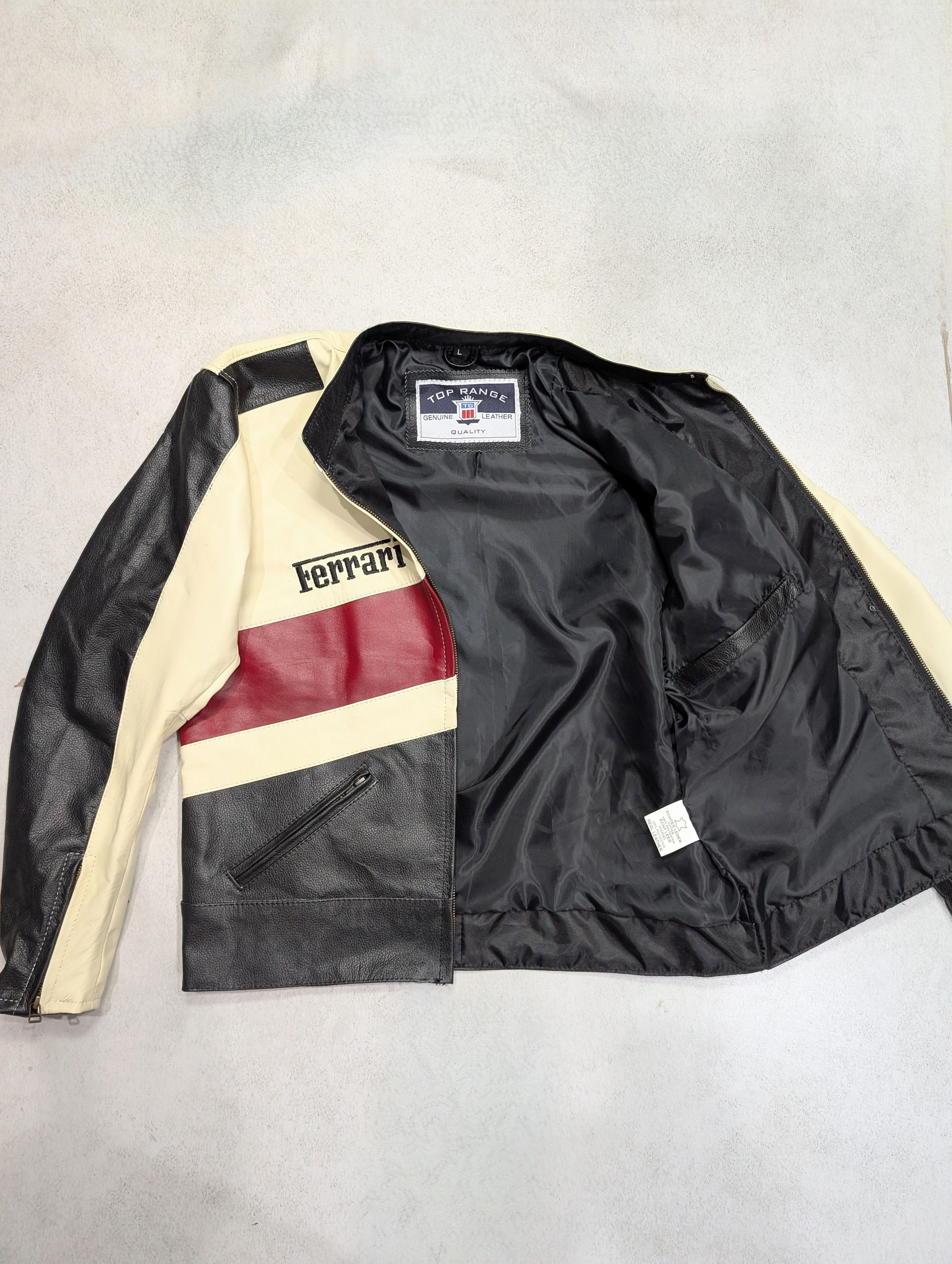 Formula 1 Ferrari Racing Leather Jacket 90s F1 Big Logo Streetwear Size US L / EU 52-54 / 3 - 6 Thumbnail