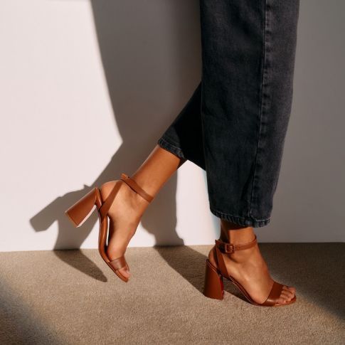 Christian Louboutin oc11z0125 Miss Sabina 85mm Sandals in Brown Size US 9 / IT 39 - 5 Thumbnail