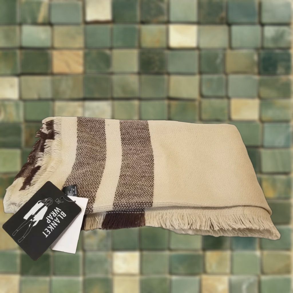Vintage D&Y Plaid Blanket Scarf Beige Maroon Women's One Size Size ONE SIZE - 1 Thumbnail