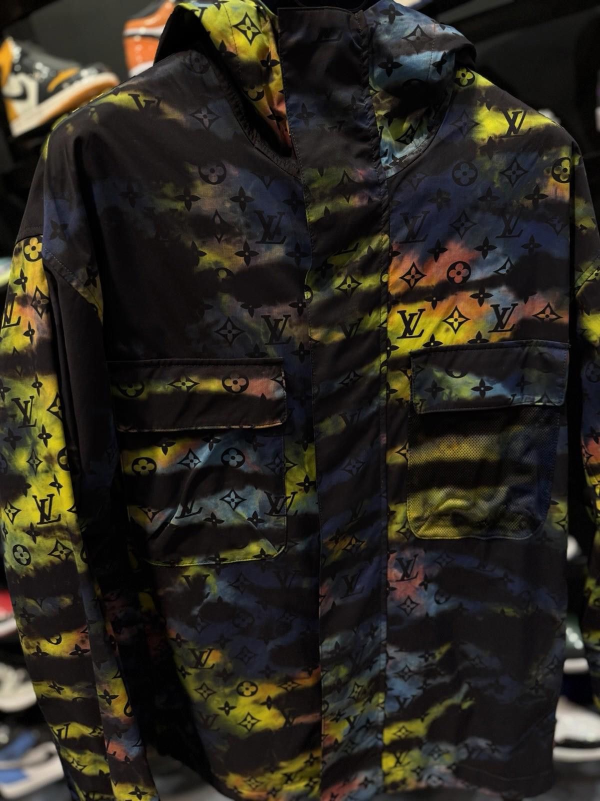 Louis Vuitton Louis Vuitton Monogram Reversible Windbreaker $3300 (48) Size US L / EU 52-54 / 3 - 5 Thumbnail