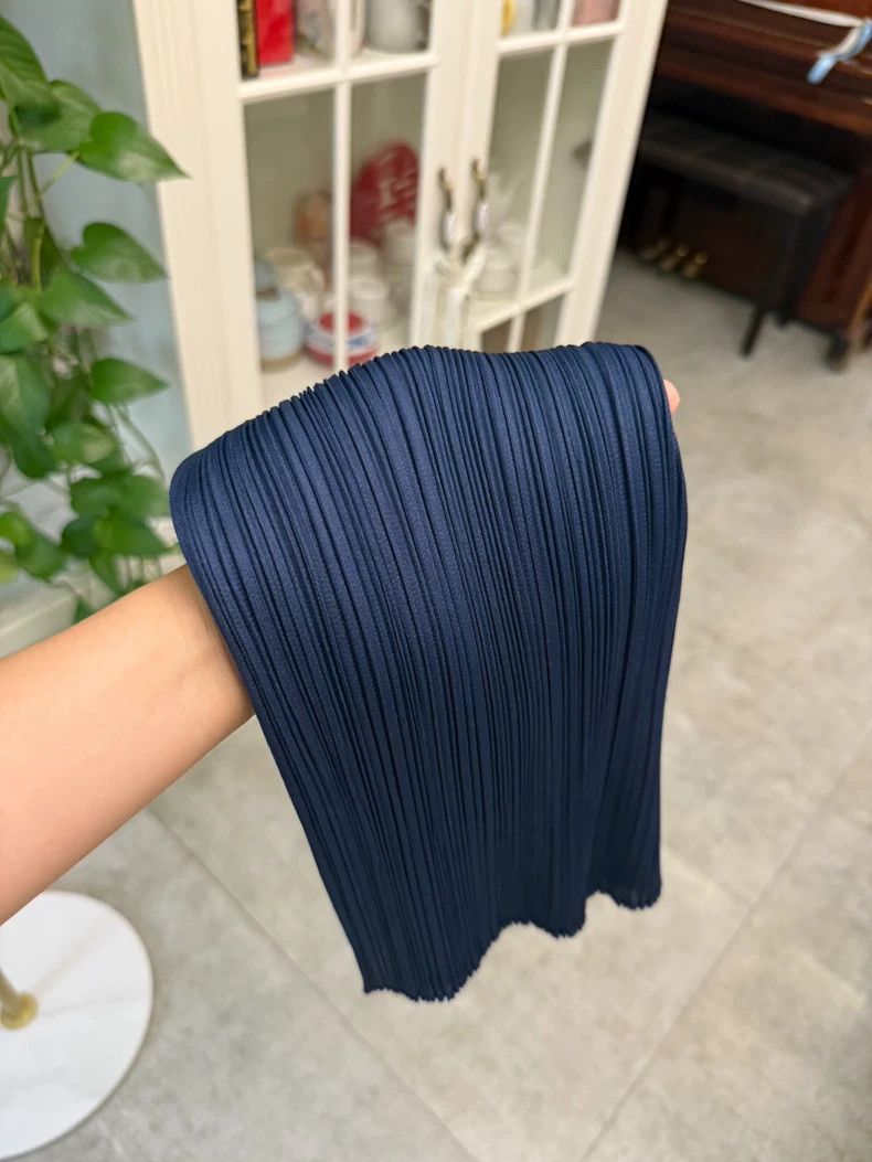 Issey Miyake Issey Miyake size:4 Blue pleated vest Size XS / US 0-2 / IT 36-38 - 7 Thumbnail