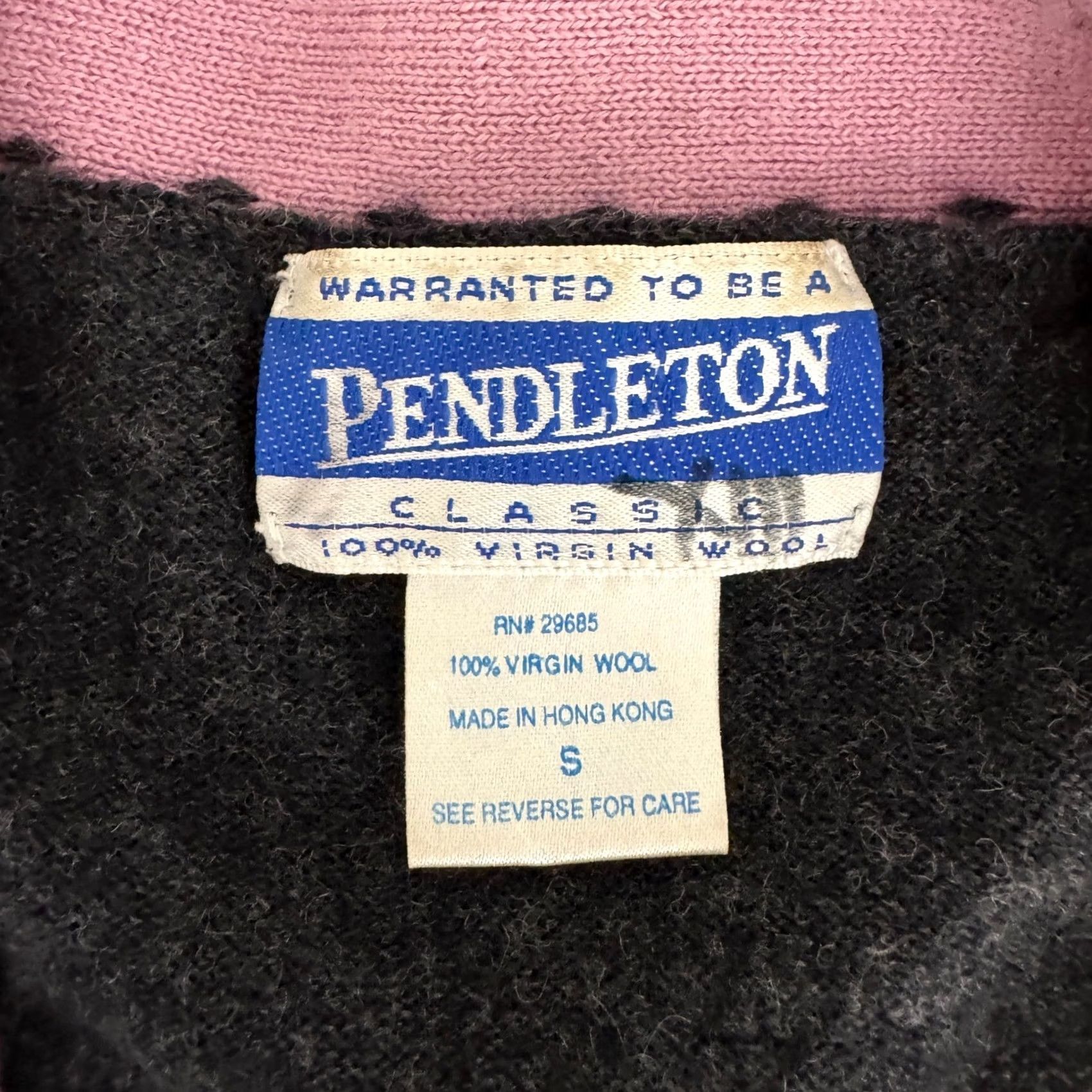 Pendleton VTG Pendleton Cardigan Wool Gray Pink Trim S Womens V-Neck Long Sleeve Button Down Sweater 100% Virgin Wool SS Size S / US 4 / IT 40 - 3 Thumbnail