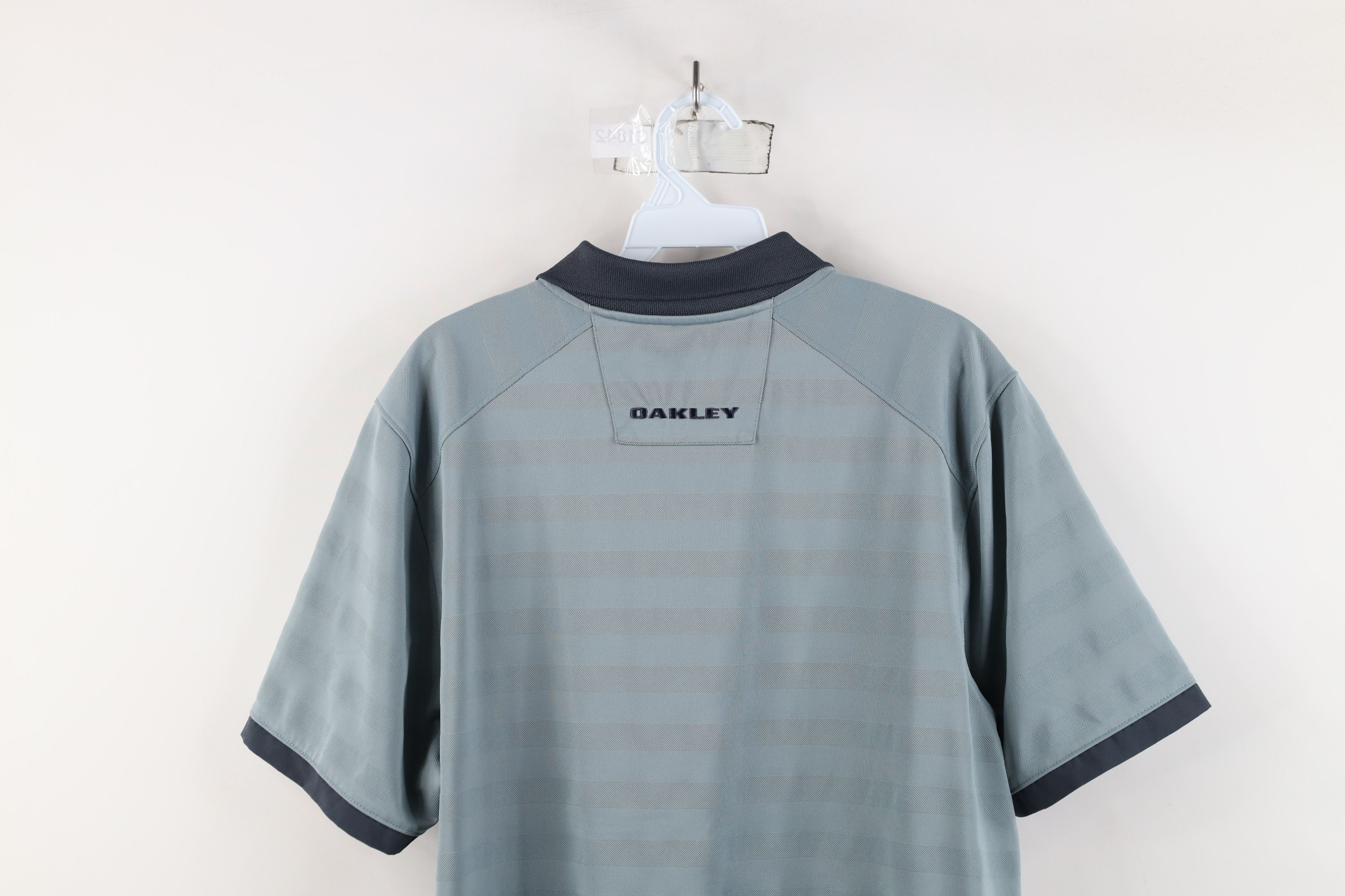 Oakley × Vintage Vintage Y2K Oakley O Logo Knit Collared Golf Polo Gray Size US L / EU 52-54 / 3 - 13 Thumbnail