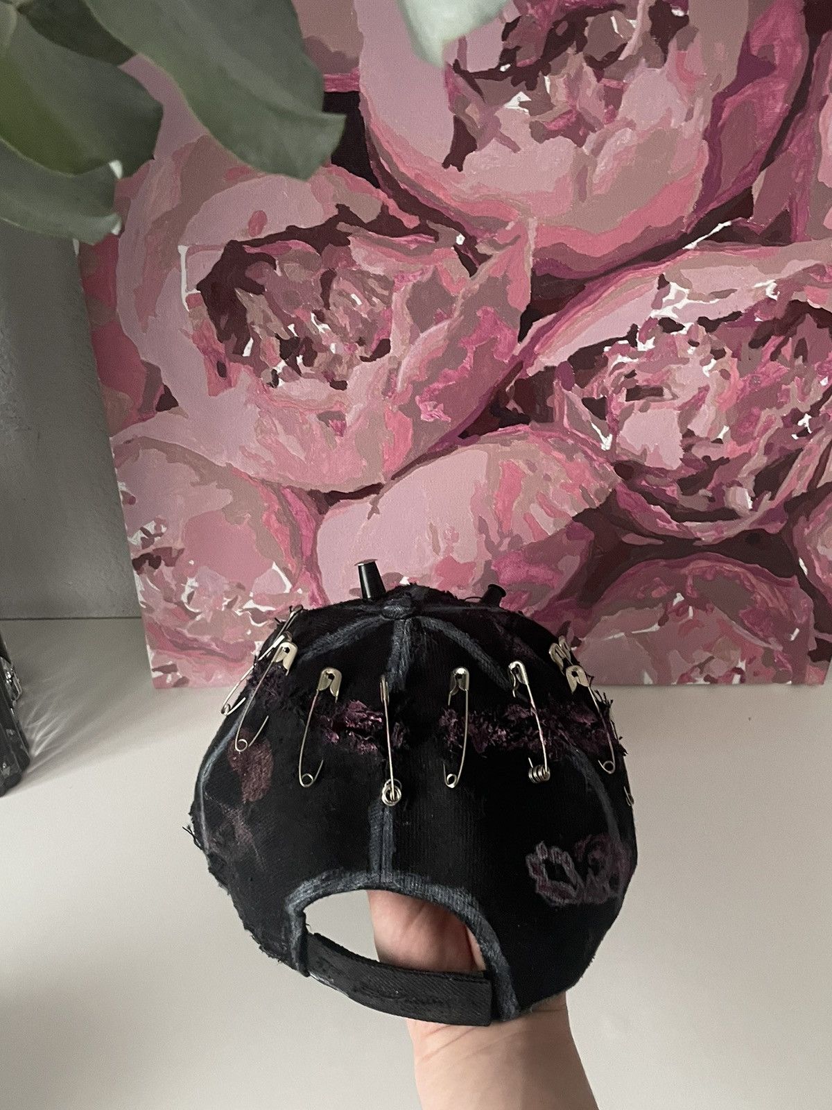 Other Avant Garde D&G Cap Custom Pin 90’s VTG Distressed Fade Pink Size ONE SIZE - 2 Thumbnail