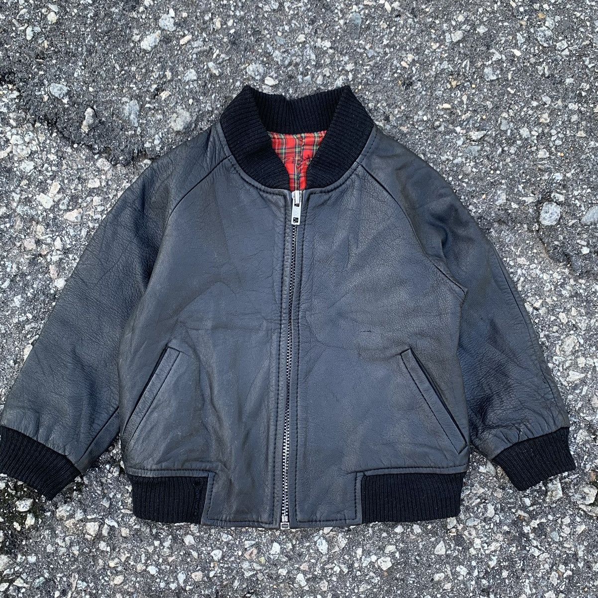 Japanese Brand × Vintage THRIVE WEAR LEATHER JACKET KIDS 3-4 YEAR Size US XXS / EU 40 - 2 Thumbnail