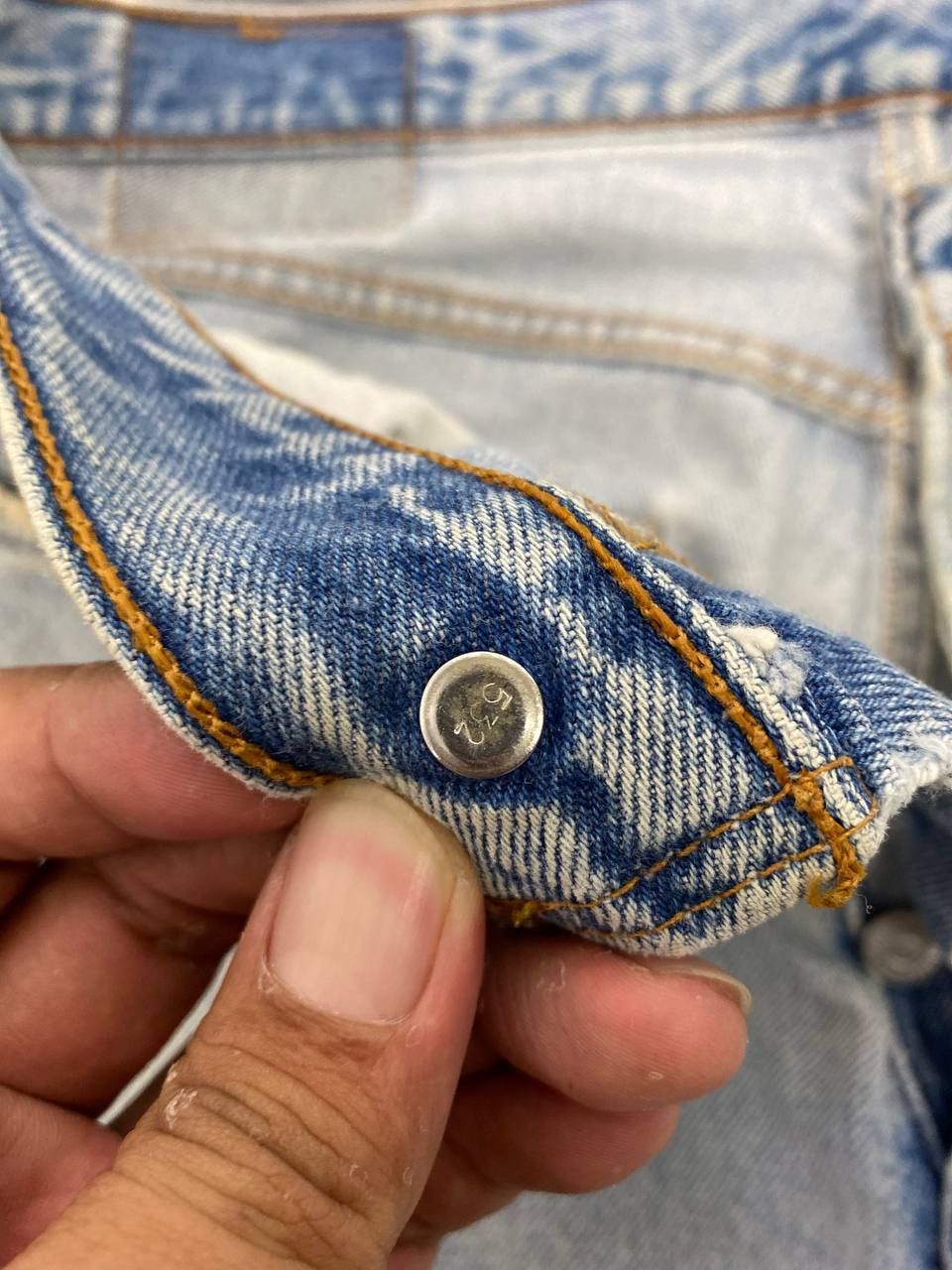 Levi's vintage levis 501 distressed denim Size US 35 - 17 Thumbnail