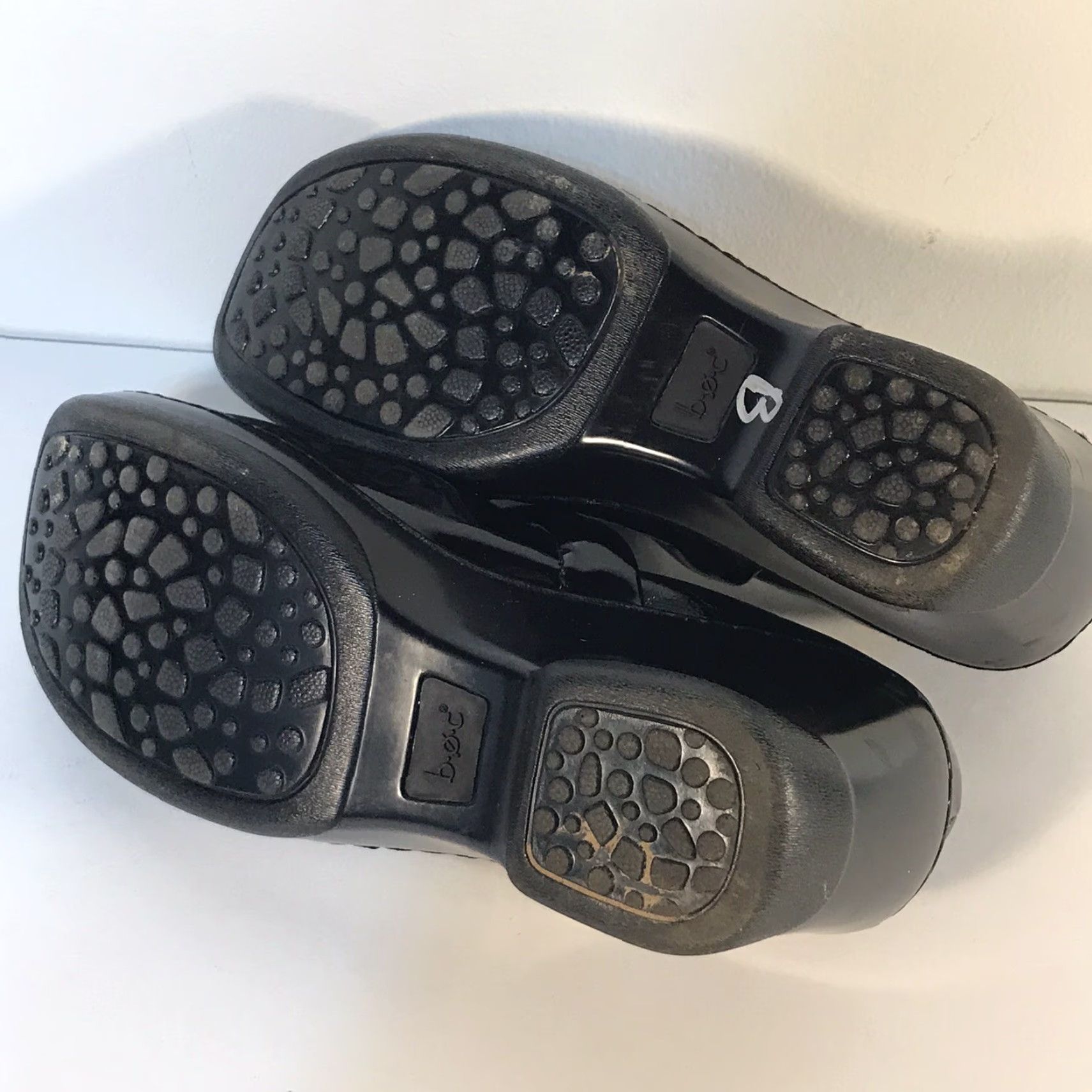 Born VINTAGE? No. Born Concept Shiny Black 3in Wedge Clogs Women Size 7 M/W EUC Size US 7 / IT 37 - 5 Thumbnail