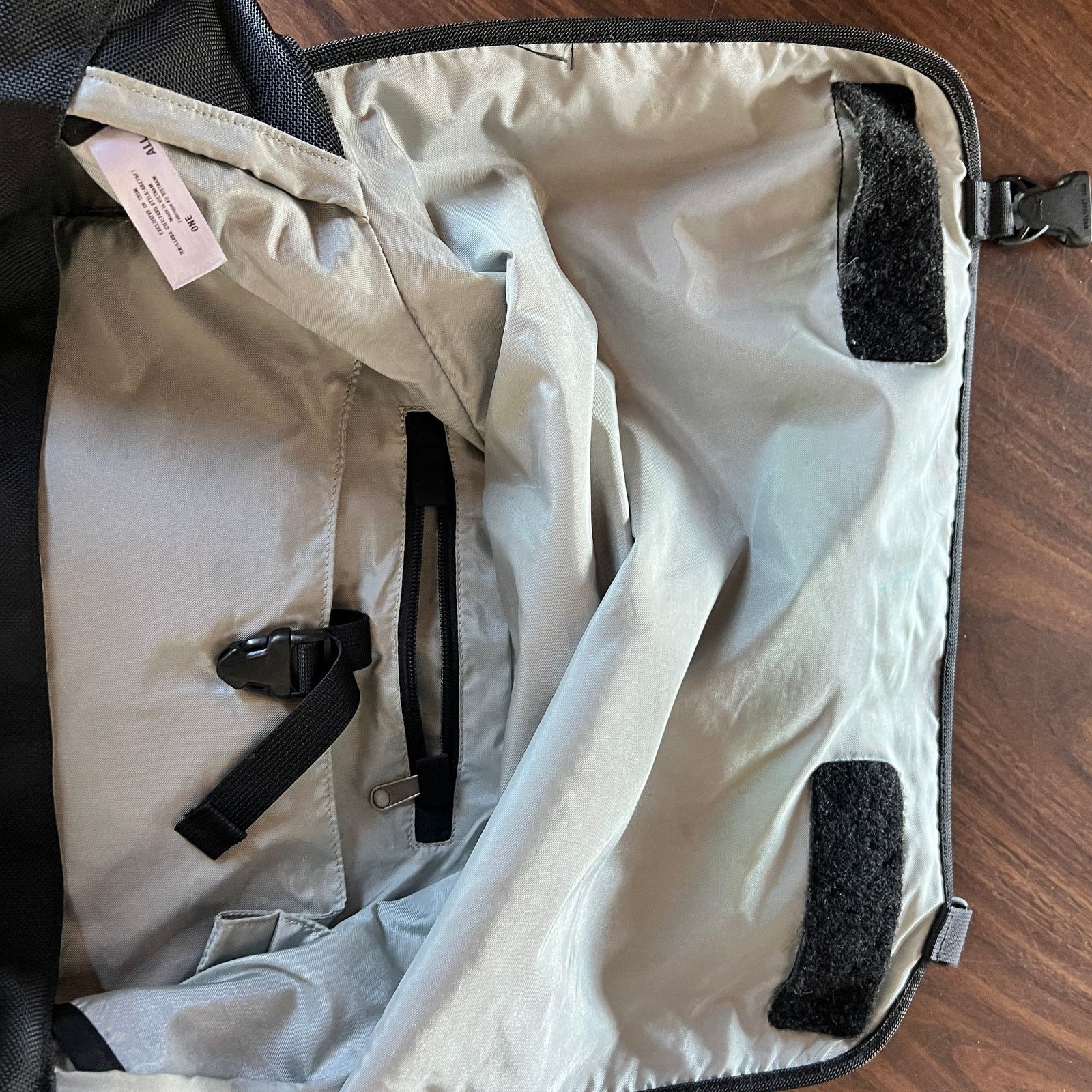 Patagonia VTG PATAGONIA Critical Mass Black Messenger Bag Size ONE SIZE - 3 Thumbnail
