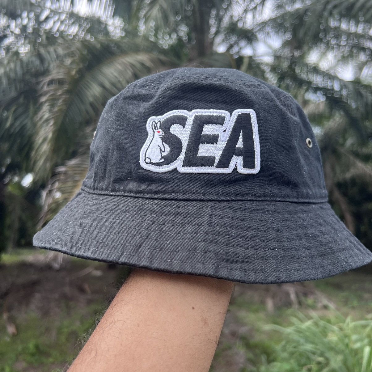 FR2 × Japanese Brand FR2 x WIND AND SEA JAPAN BUCKET HAT Size ONE SIZE - 1 Thumbnail