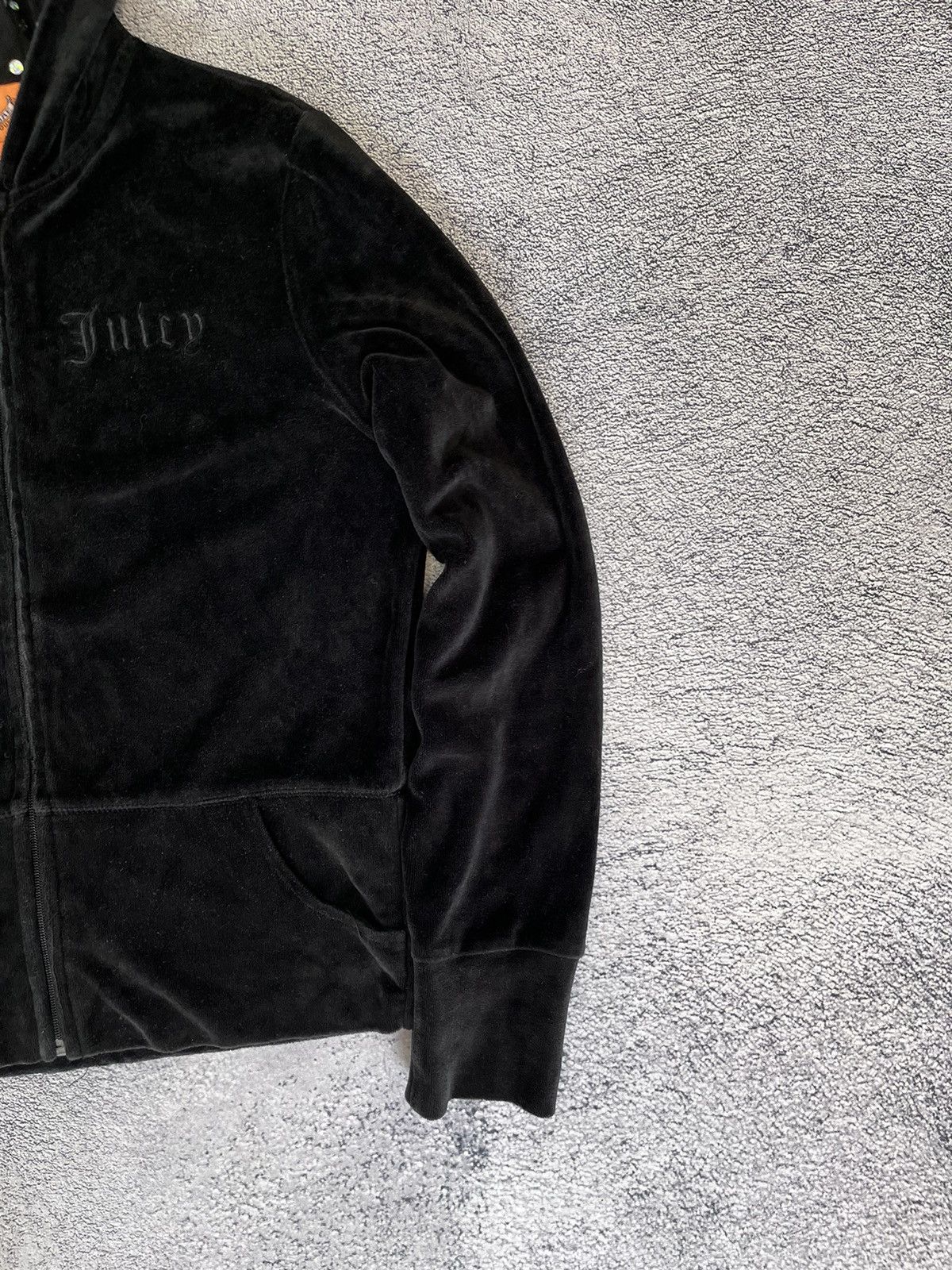 Juicy Couture Juicy Couture Women Zip Hoodie Velour Big Logo Black Size L Size L / US 10 / IT 46 - 8 Thumbnail