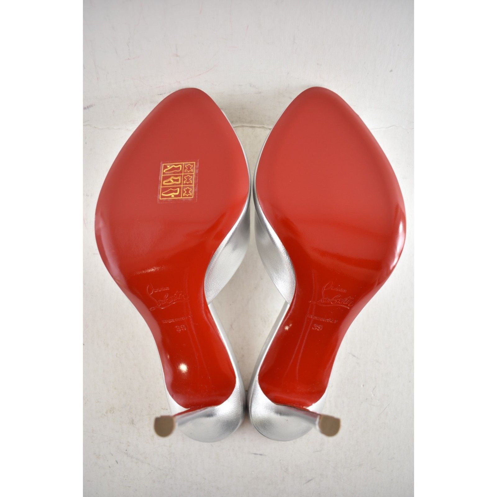 Christian Louboutin Christian Louboutin Me Dolly Silver Nappa Backless Mule 39 Size US 9 / IT 39 - 15 Thumbnail