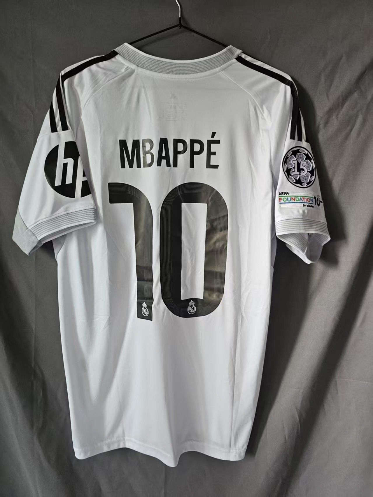 Other 2025 26 Real Madrid #10 Kylian Mbappé Jersey Home Size US M / EU 48-50 / 2 - 1 Thumbnail