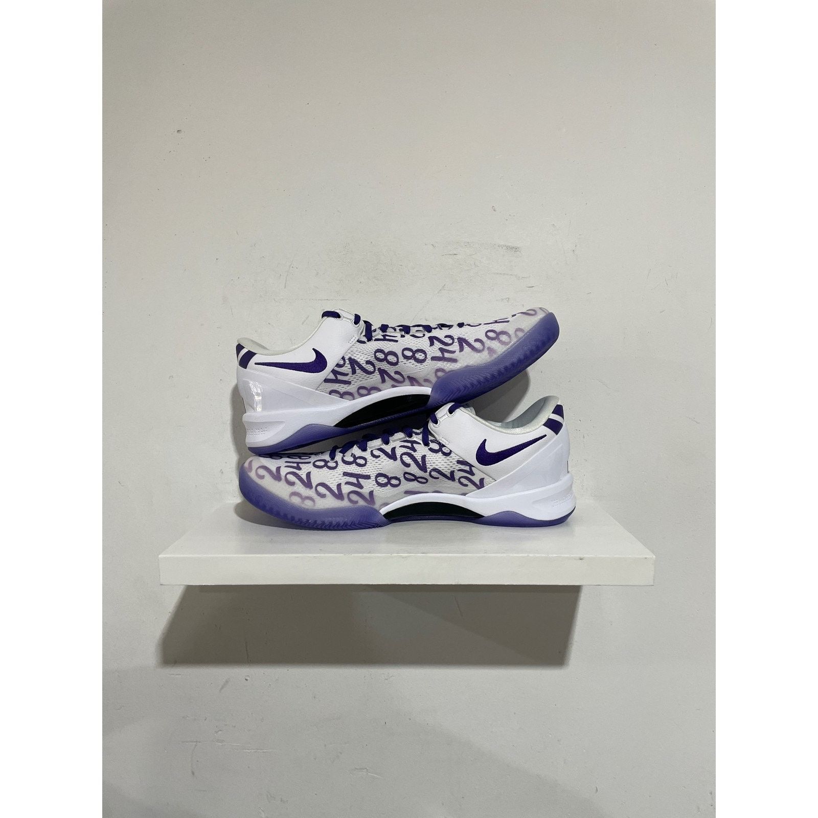 Nike NIKE KOBE 8 COURT PURPLE SIZE 13 NEW Size US 13 / EU 46 - 2 Thumbnail