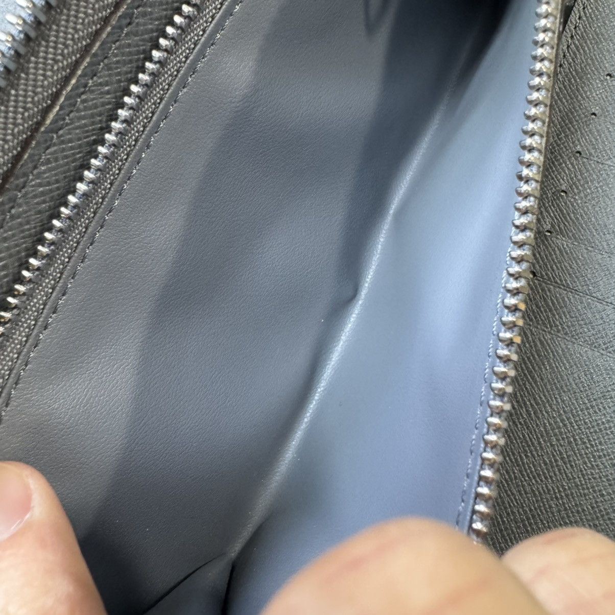Louis Vuitton Louis Vuitton Men's Tiaga Gray Leather Vertical Zippy Wallet Size ONE SIZE - 13 Thumbnail