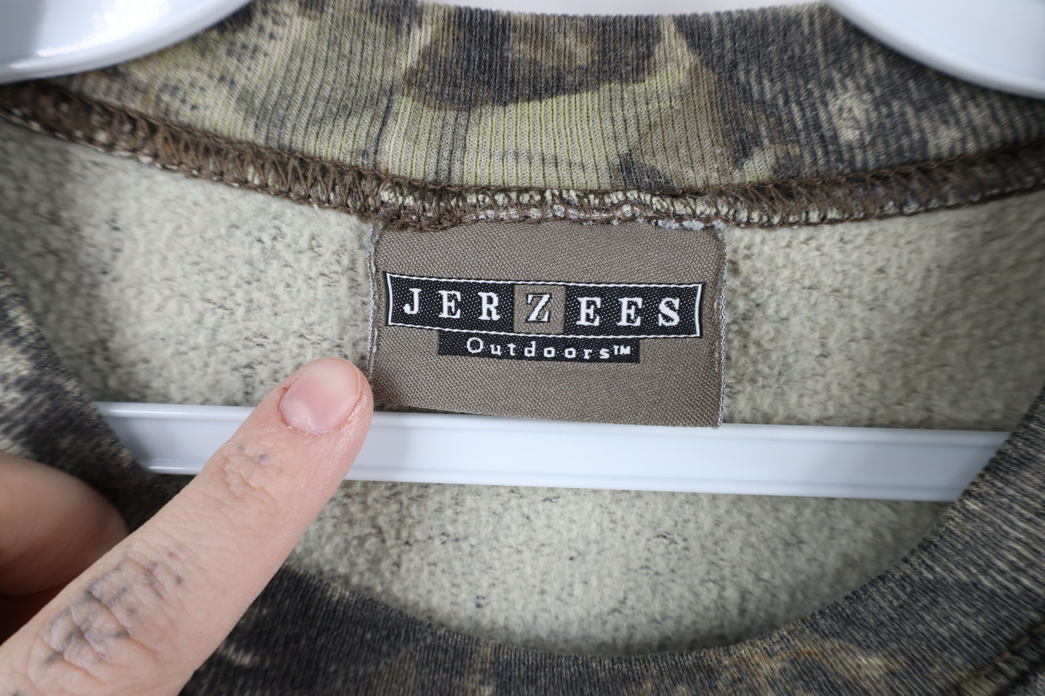 Vintage Vintage 90s Jerzees Mossy Oak Camouflage Crewneck Sweatshirt Size US XL / EU 56 / 4 - 4 Thumbnail