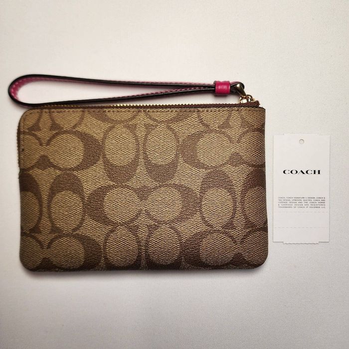 Coach COACH CK358 Corner Zip Wristlet Signature Canvas Cerise | Grailed