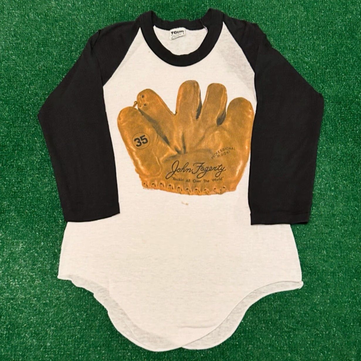 Vintage VINTAGE John Fogerty Rockin All Over The World Raglan Shirt S 80s White Mens T-Shirt Music 1980s VTG Rock Size US S / EU 44-46 / 1 - 6 Thumbnail