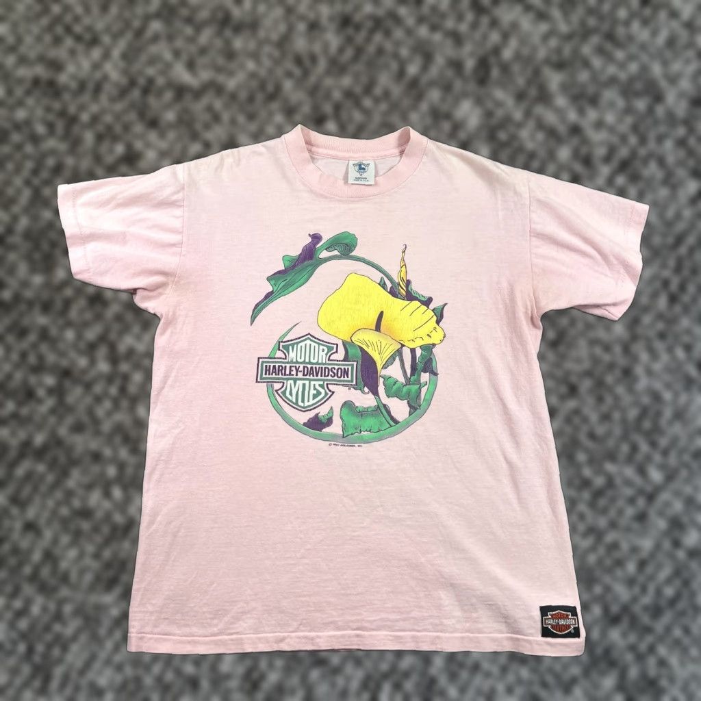 Harley Davidson VINTAGE Harley-Davidson Shirt Women Pink Flower 1990 Medium Harleys T‑Shirt Crew Neck Short Sleeve Floral Casual Vintage 90s Mens Womens Girls Boys Size M / US 6-8 / IT 42-44 - 1 Thumbnail