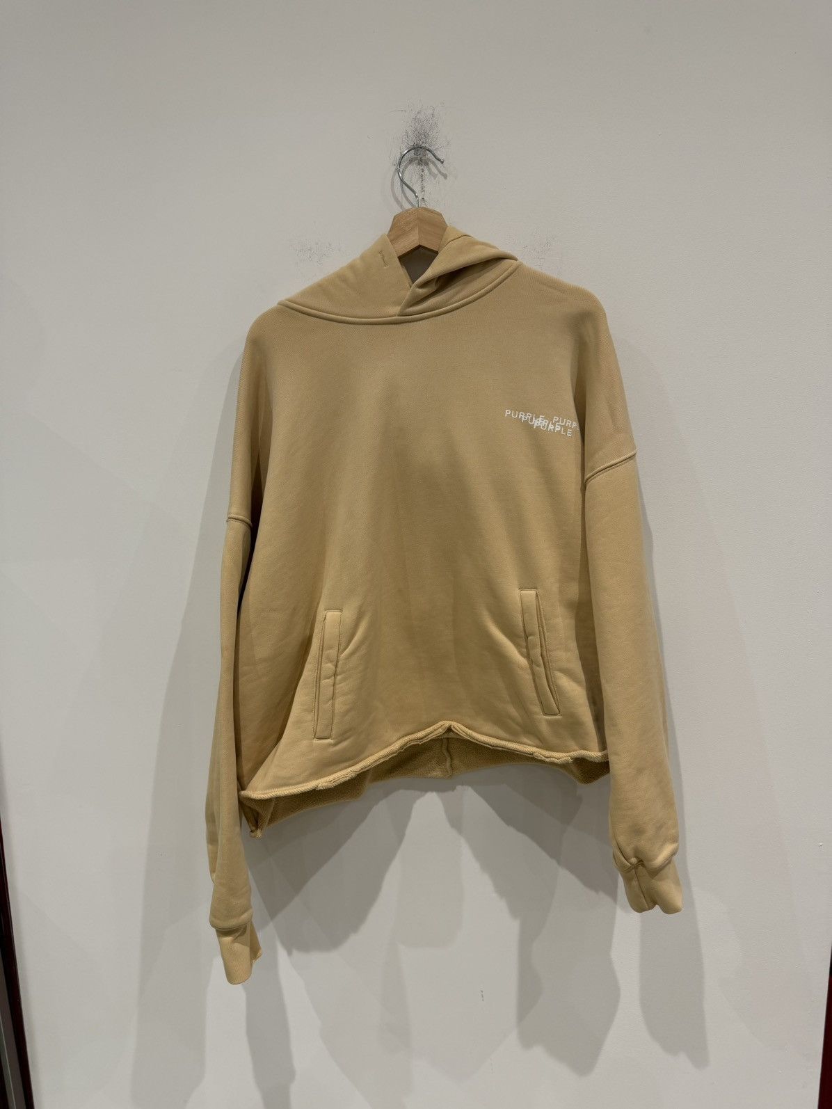 Purple Brand Purple Brand Newsprint Cropped Hoodie Beige Size: L Size US L / EU 52-54 / 3 - 1 Thumbnail