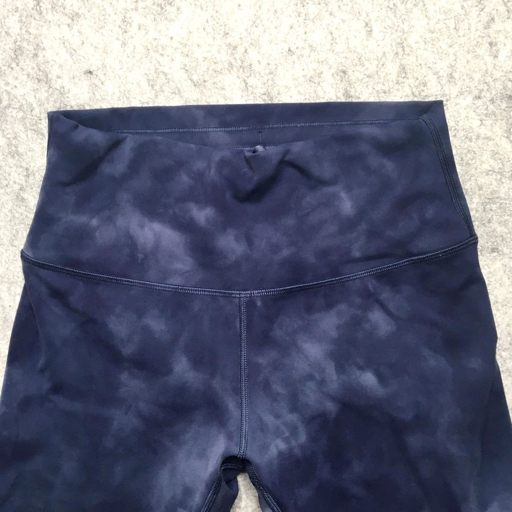 Lululemon Lululemon Leggings Womens 8 Blue Tie Dye High Rise Ankle Yoga Stretch Athletic Size 30" / US 8 / IT 44 - 3 Thumbnail