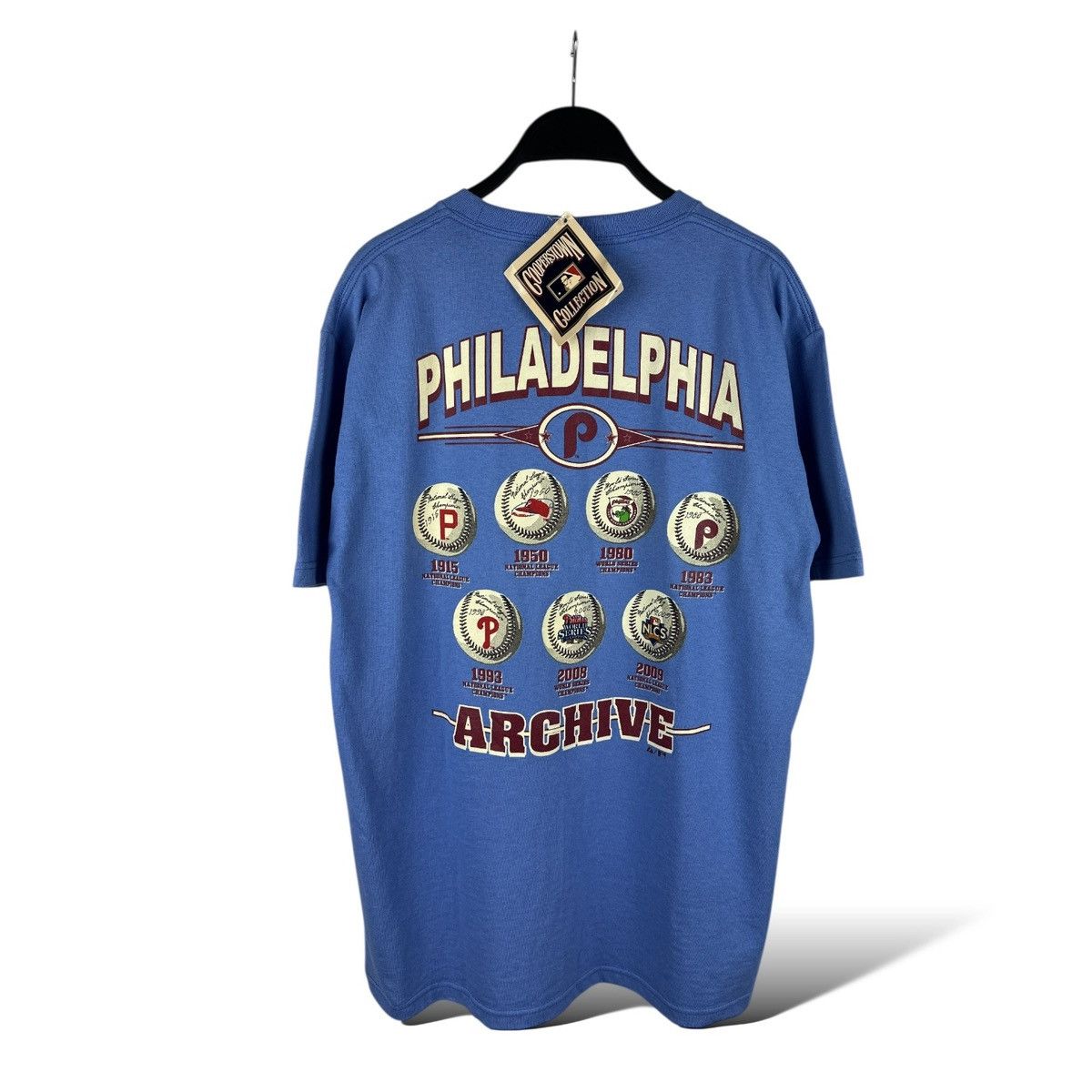 Majestic NWT🏷️ Philadelphia Phillies MLB Archive T-Shirt Cooperstown Size US M / EU 48-50 / 2 - 1 Thumbnail