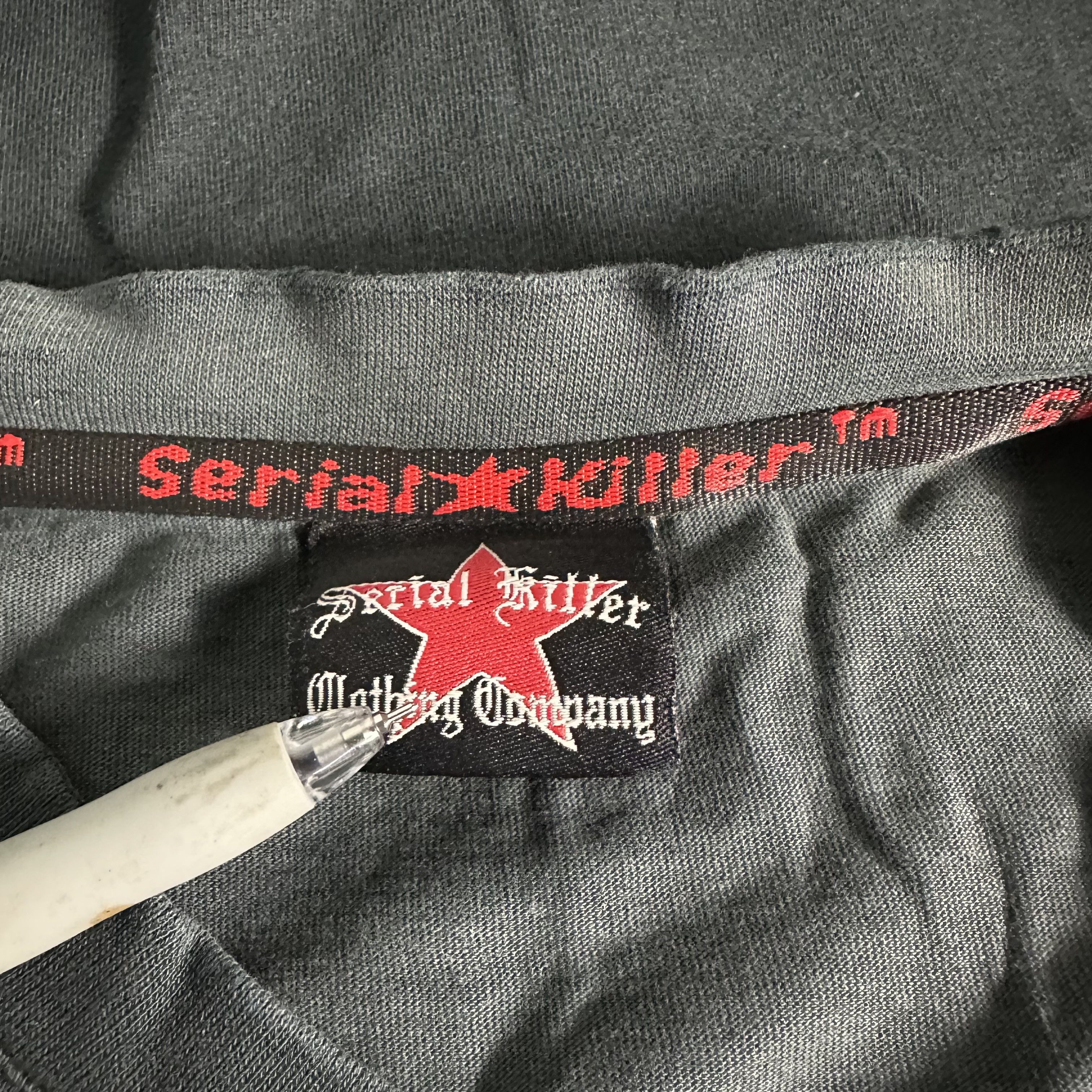 Vintage 🔥RARE🔥Vintage Serial Killer Scarface Movie Iron On T-shirt Size US XL / EU 56 / 4 - 6 Thumbnail