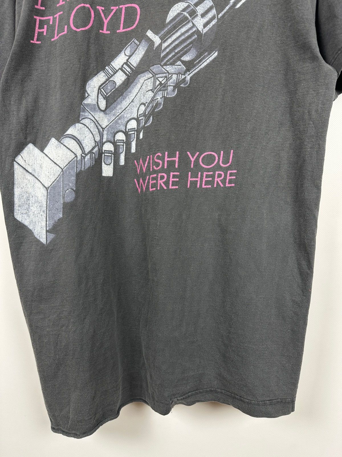 Band Tees 90s Vintage Pink Floyd Wish You Were Here Faded Band T-Shirt Size US XL / EU 56 / 4 - 17 Thumbnail