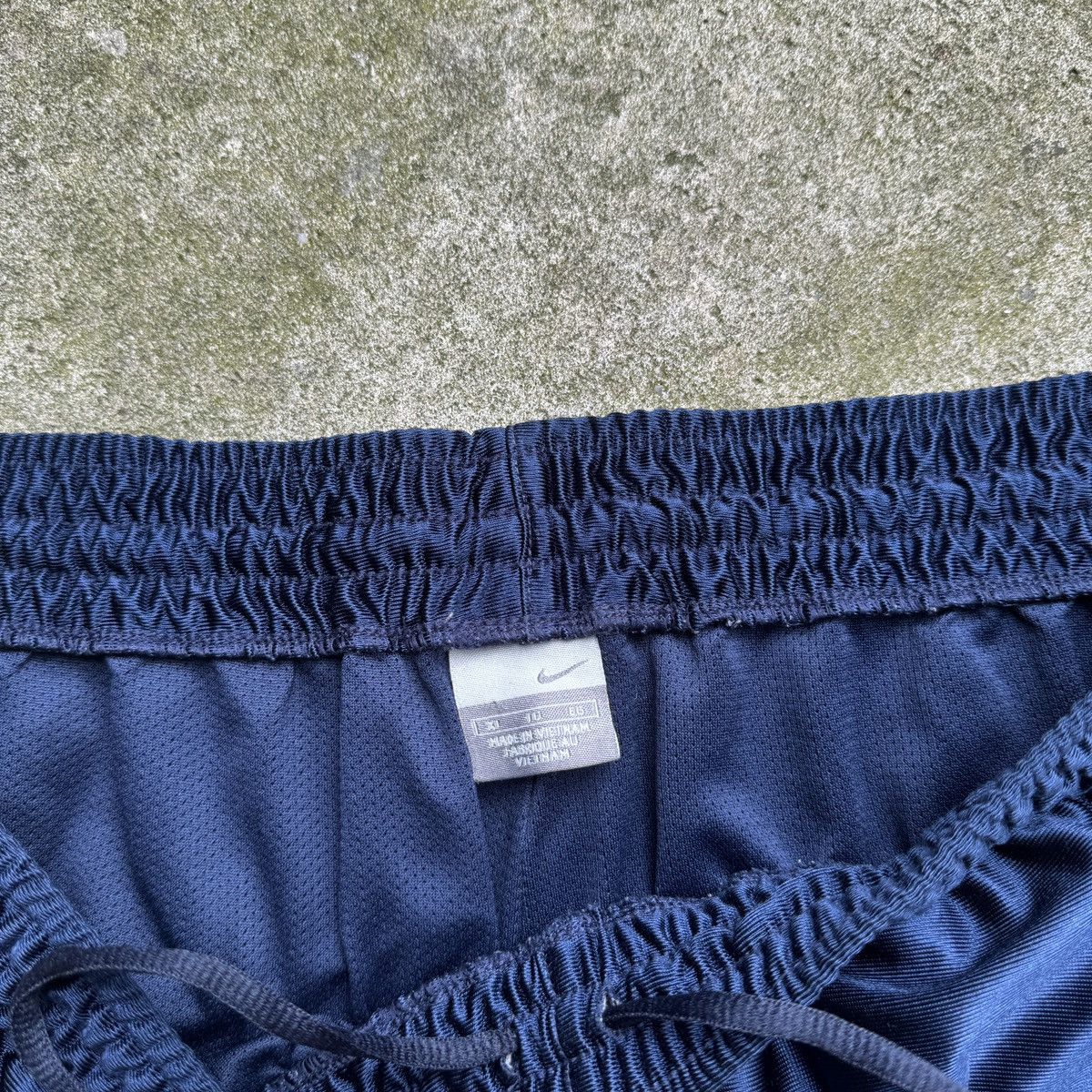 Nike Vintage Nike Satin Dazzle Basketball Shorts Swishy Size US 36 / EU 52 - 6 Thumbnail