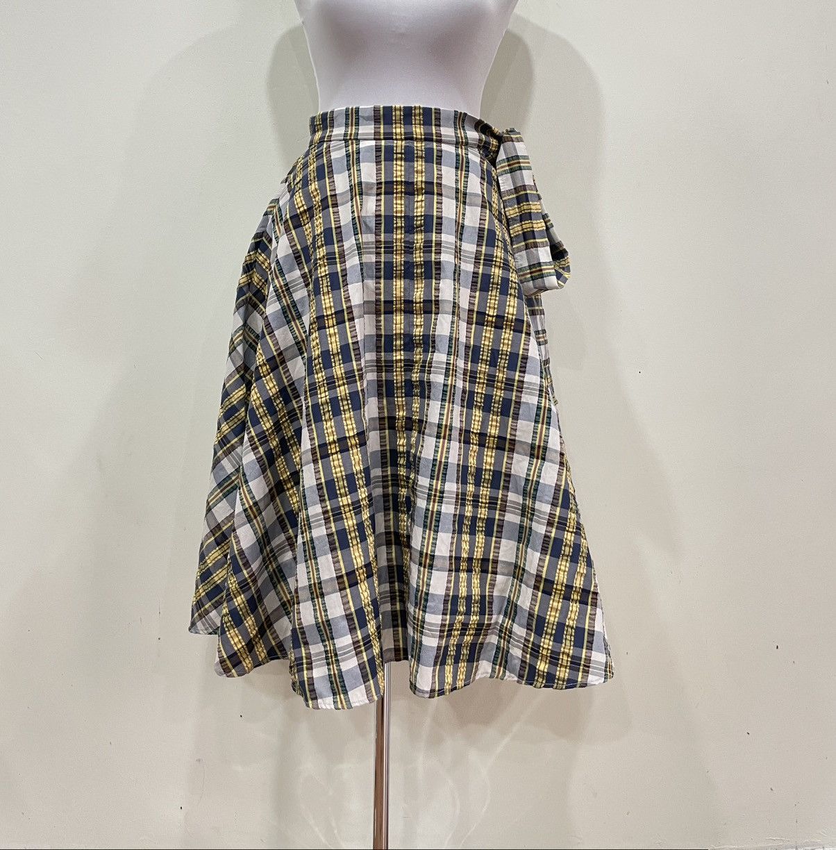 JW Anderson × Uniqlo JW Anderson X Uniqlo Skirt Size 26" / US 2 / IT 38 - 3 Thumbnail