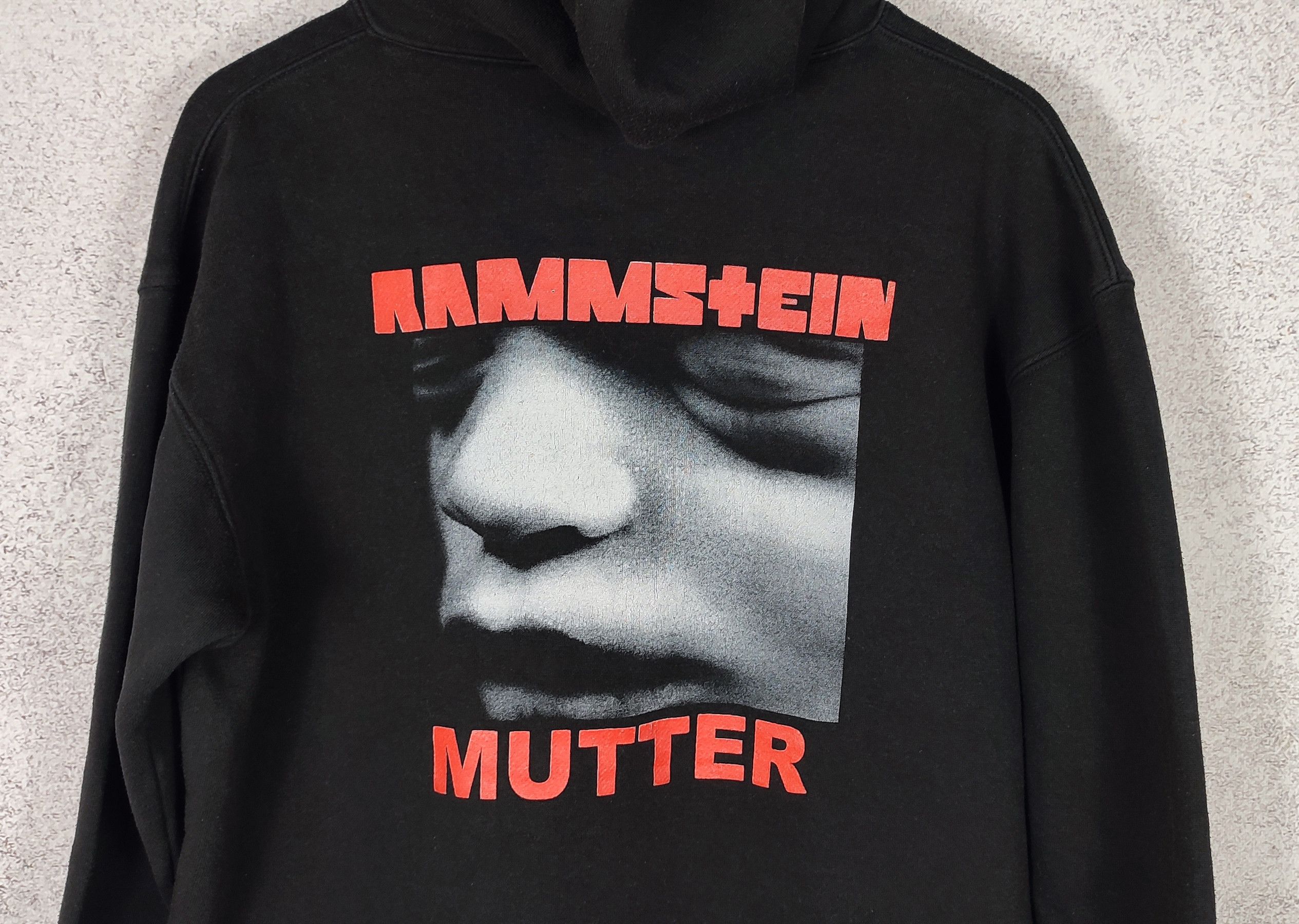 Band Tees Vintage Rammstein Band Hoodie Mutter 2001 Album Rare y2k Size US M / EU 48-50 / 2 - 5 Thumbnail