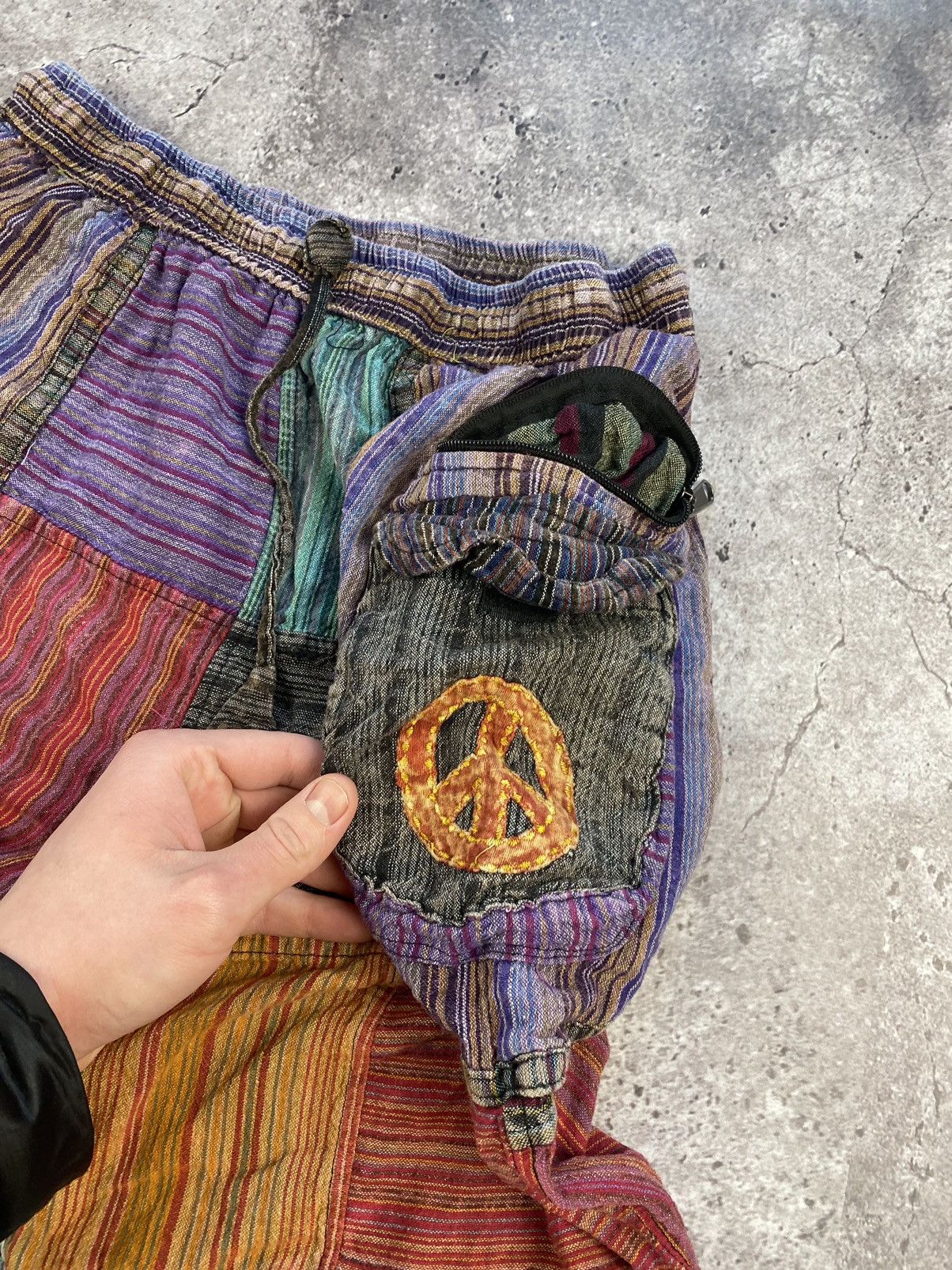 Japanese Brand Vintage NEPAL patchwork cargo pants Junya Watanabe JAPANESSE Size US 34 / EU 50 - 4 Thumbnail