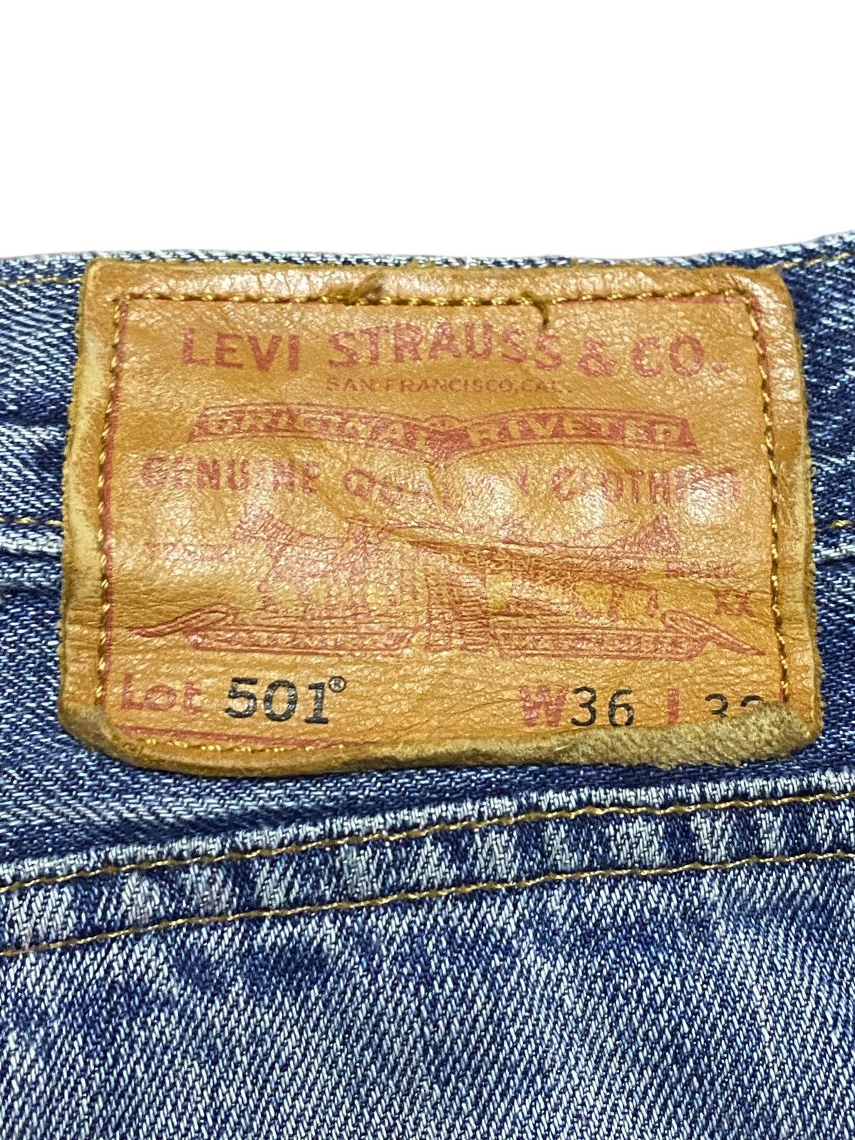 Levi's Vintage Levis 501 Big E Faded Wash Distressed Loose Jeans Size US 37 - 13 Thumbnail