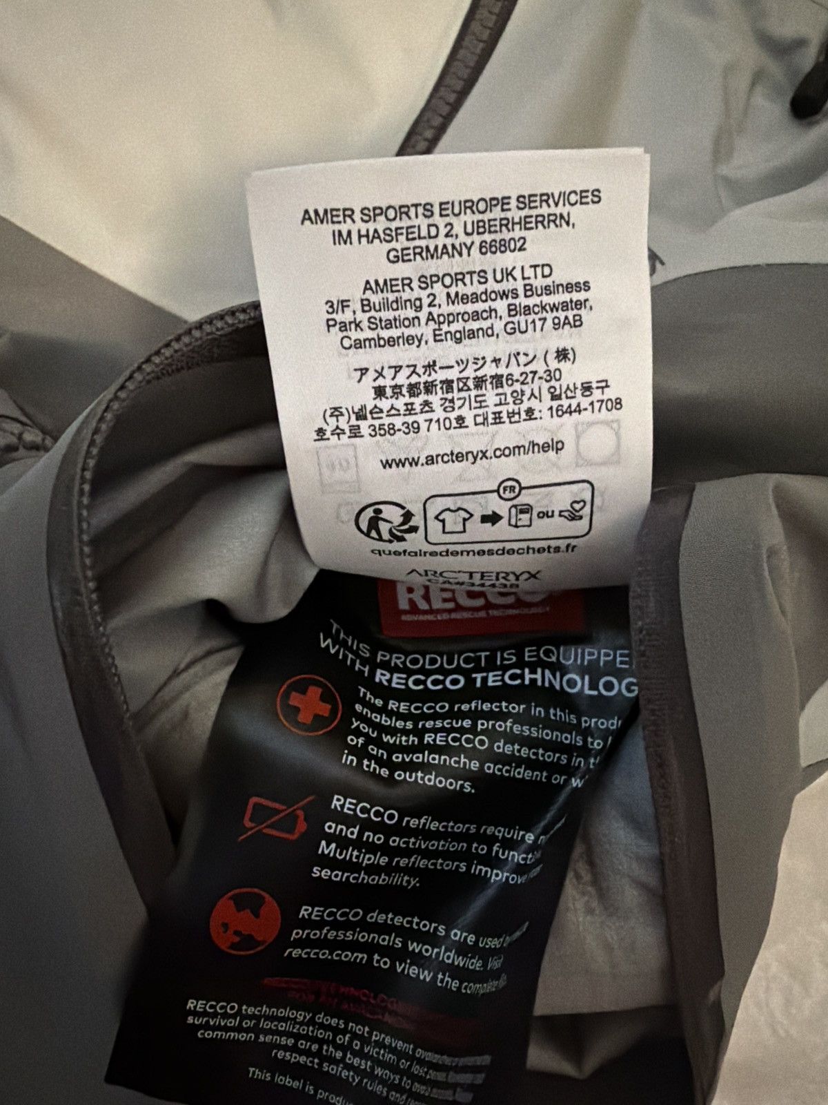 Arc'teryx Arc’teryx Beta AR Jacket Solitude Void Size US S / EU 44-46 / 1 - 21 Thumbnail