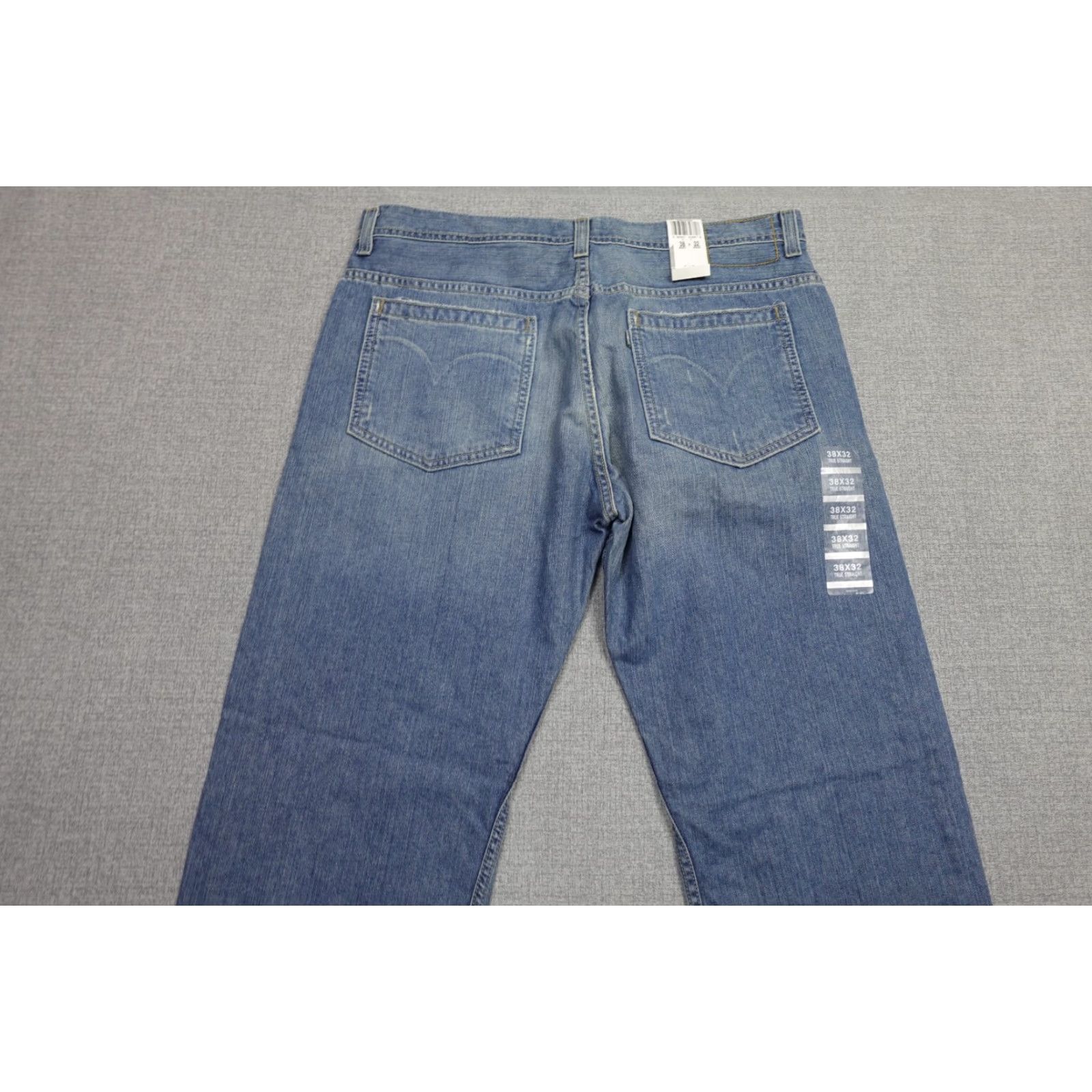Levi's Vintage Levi's Silvertab Jeans Mens 38x32 Blue Baggy Wide-Leg Light Wash NWT Levi's Jeans Mens 38 32 Blue Baggy Wide-Leg Light Wash NWT Size US 38 / EU 54 - 6 Thumbnail