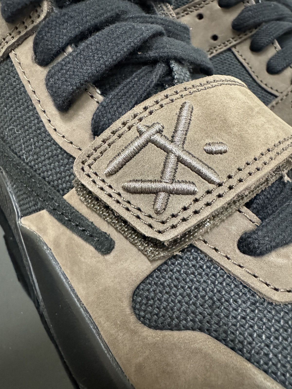 Nike × Travis Scott Nike x Travis Scott jumpman jack dark mocha Size US 9.5 / EU 42-43 - 7 Thumbnail