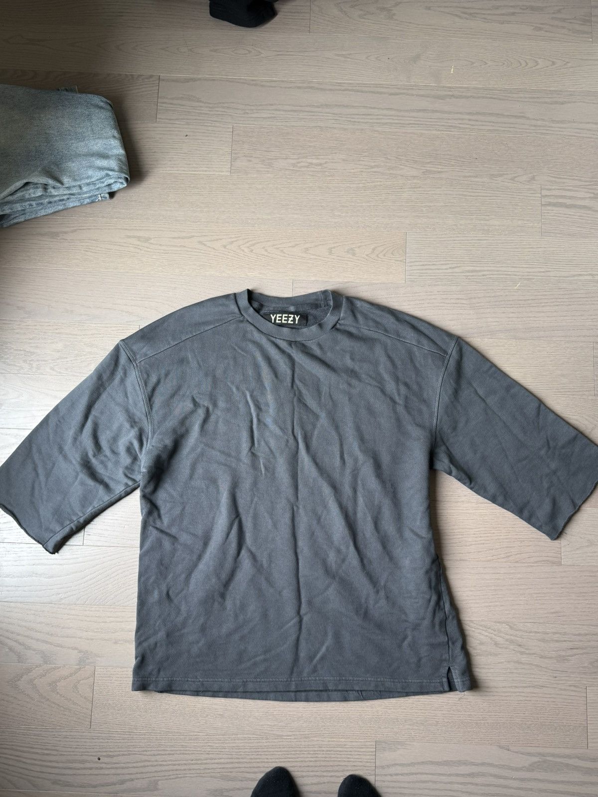 Yeezy Yeezy Season 1 Short Sleeve Crew Size US M / EU 48-50 / 2 - 1 Thumbnail