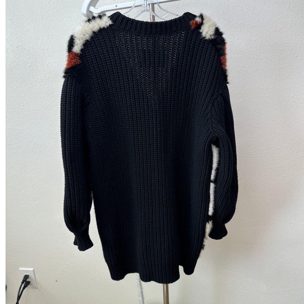 Fendi Fendi Black Balloon-Sleeve Cashmere Mink Fur Animal Sweater Size M / US 6-8 / IT 42-44 - 5 Thumbnail