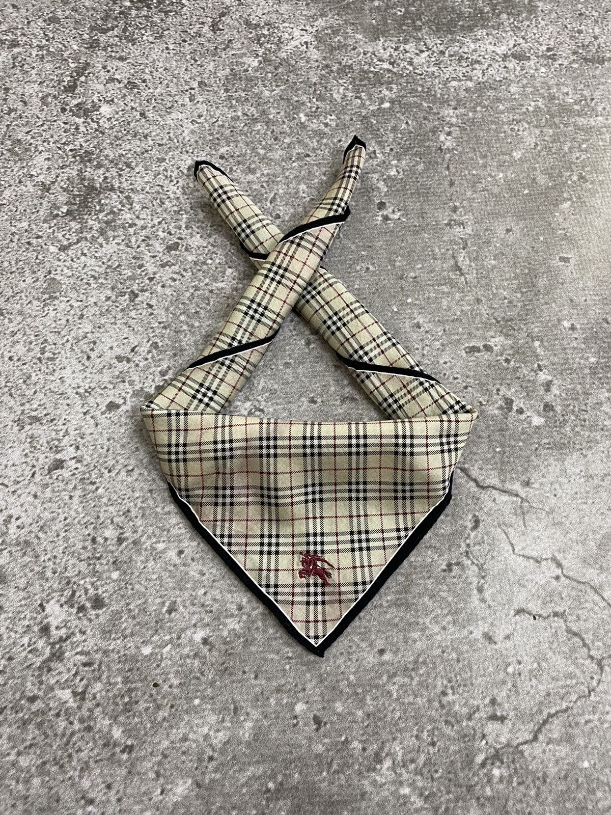 Burberry Burberrys Handkerchief / Bandana / Neckerchief Size ONE SIZE - 1 Thumbnail