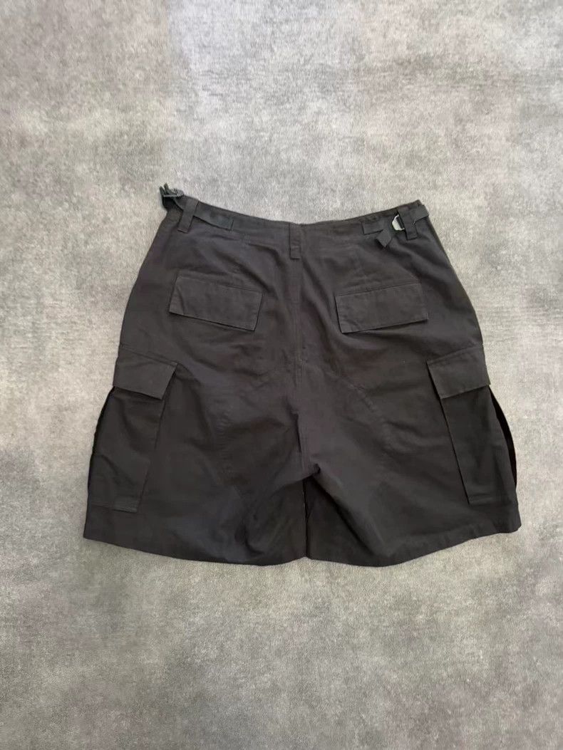 Balenciaga Balenciaga size 44 Cargo shorts Size US 28 / EU 44 - 2 Thumbnail