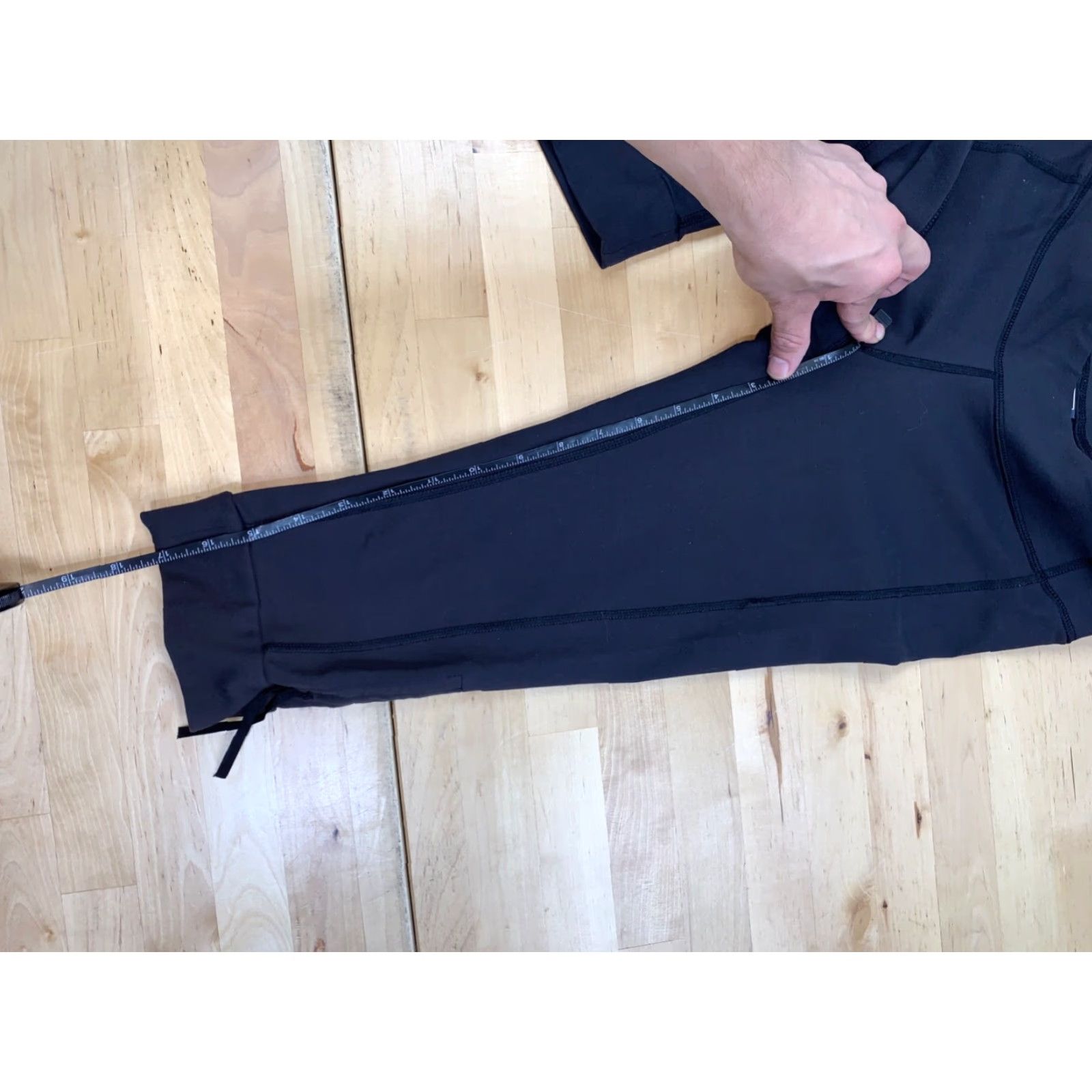Vintage REI Capri Leggings Womens S Black Activewear Outdoor Hike Camp Leggings Capri Womens S Black Outdoor Hiking Size 28" / US 6 / IT 42 - 6 Thumbnail