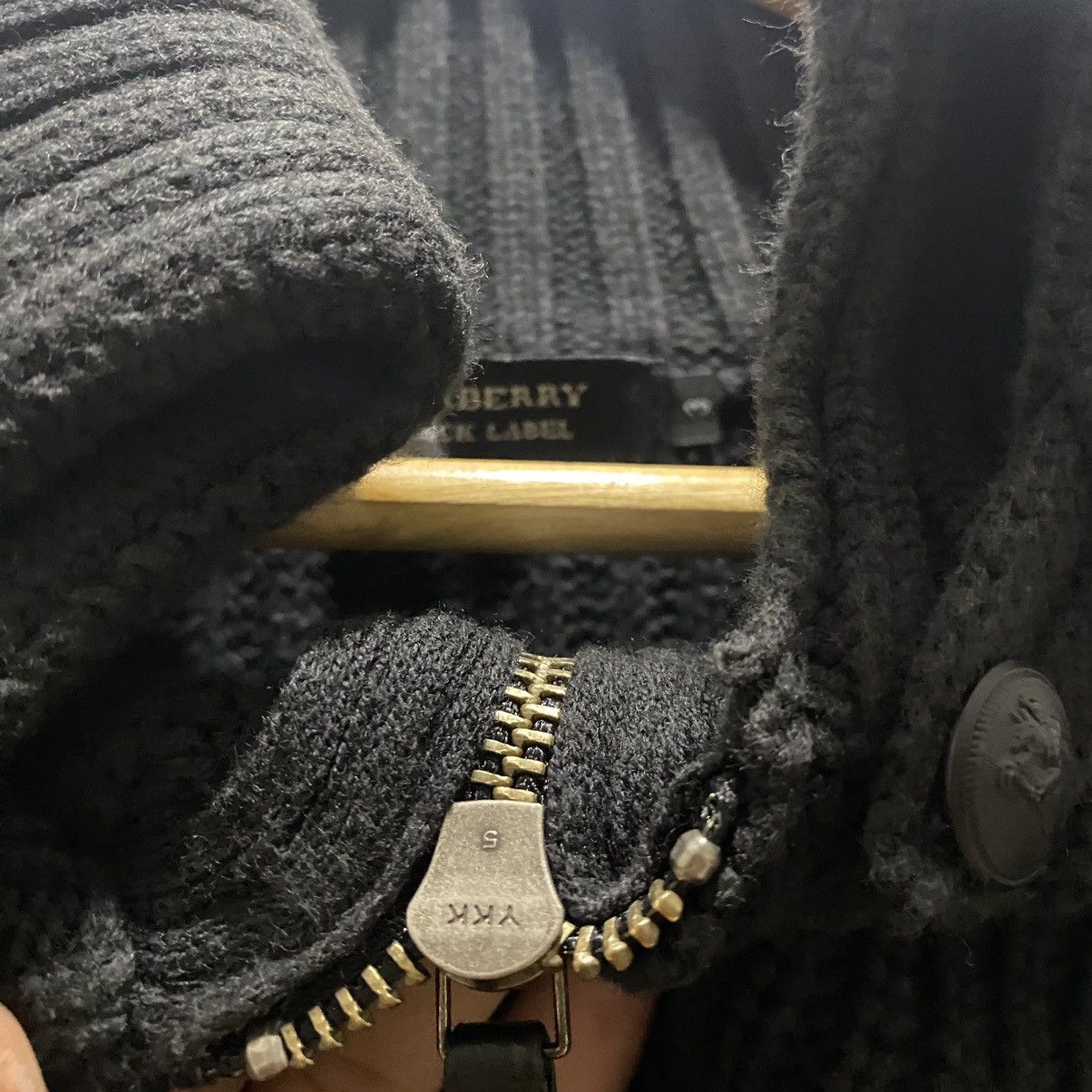 Burberry Burberry Black Label Knit Winter Size US L / EU 52-54 / 3 - 9 Thumbnail
