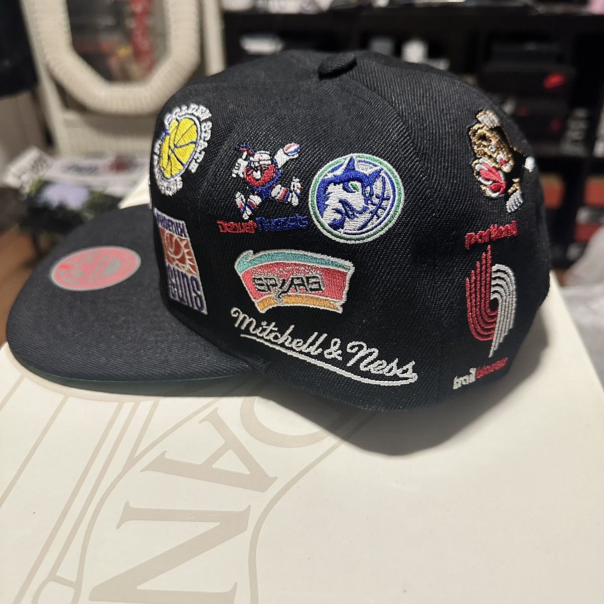 Mitchell & Ness NBA West All Over Conference Deadstock Fit Snapback Size ONE SIZE - 4 Thumbnail