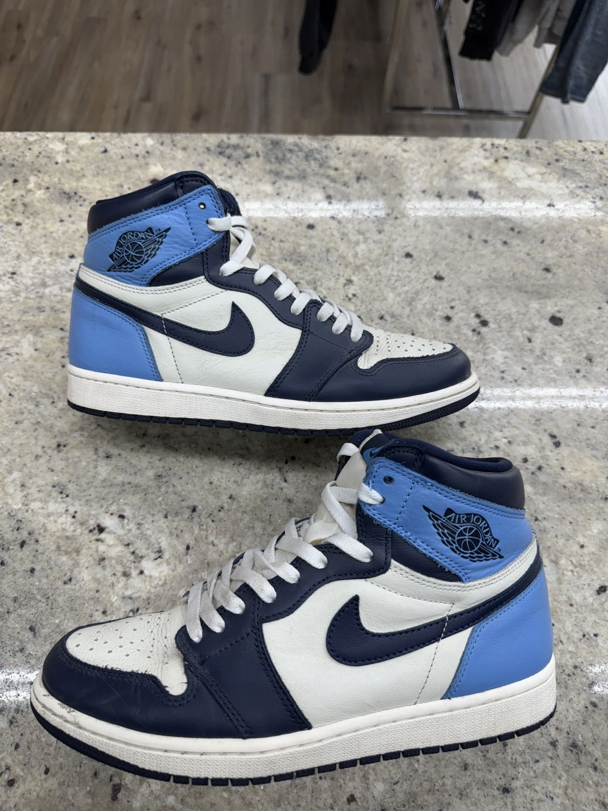 Jordan Brand Jordan Retro Obsidian 1s Size US 9 / EU 42 - 1 Thumbnail