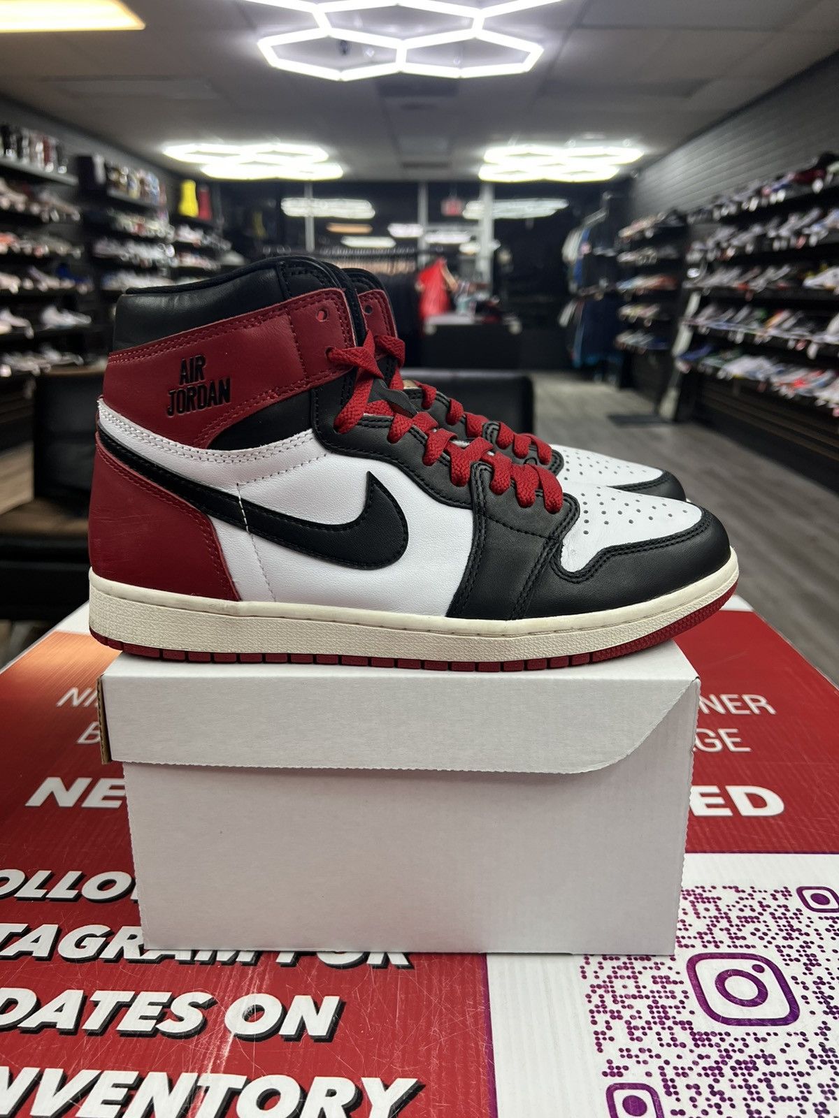 Jordan Brand Air Jordan 1 Black Toe Reimagined Size 8 Size US 8 / EU 41 - 1 Thumbnail