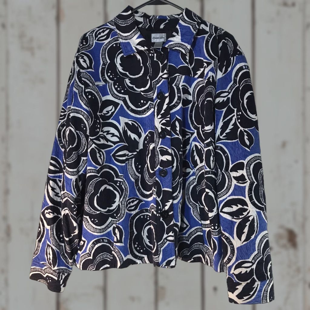 Vintage Chico's Floral Shimmering Jacket Womens Size L Blue Black White Long Sleeve Business Casual Size L / US 10 / IT 46 - 1 Thumbnail