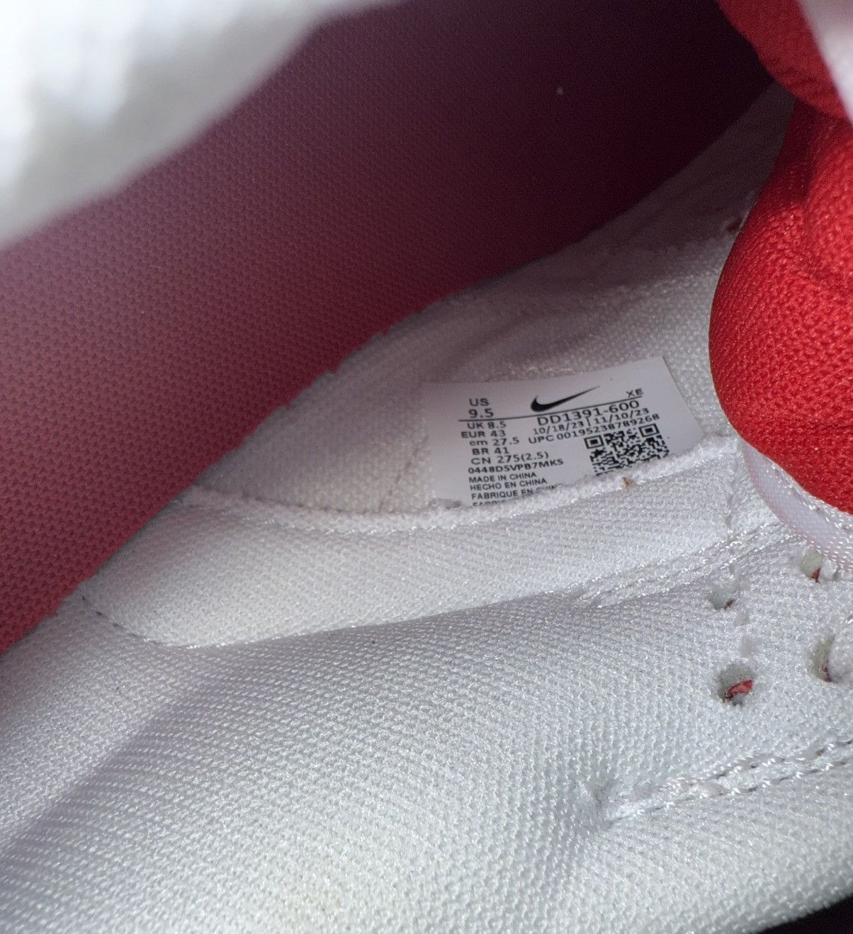 Nike Nike Dunk Low Championship Red Size US 9.5 / EU 42-43 - 8 Thumbnail