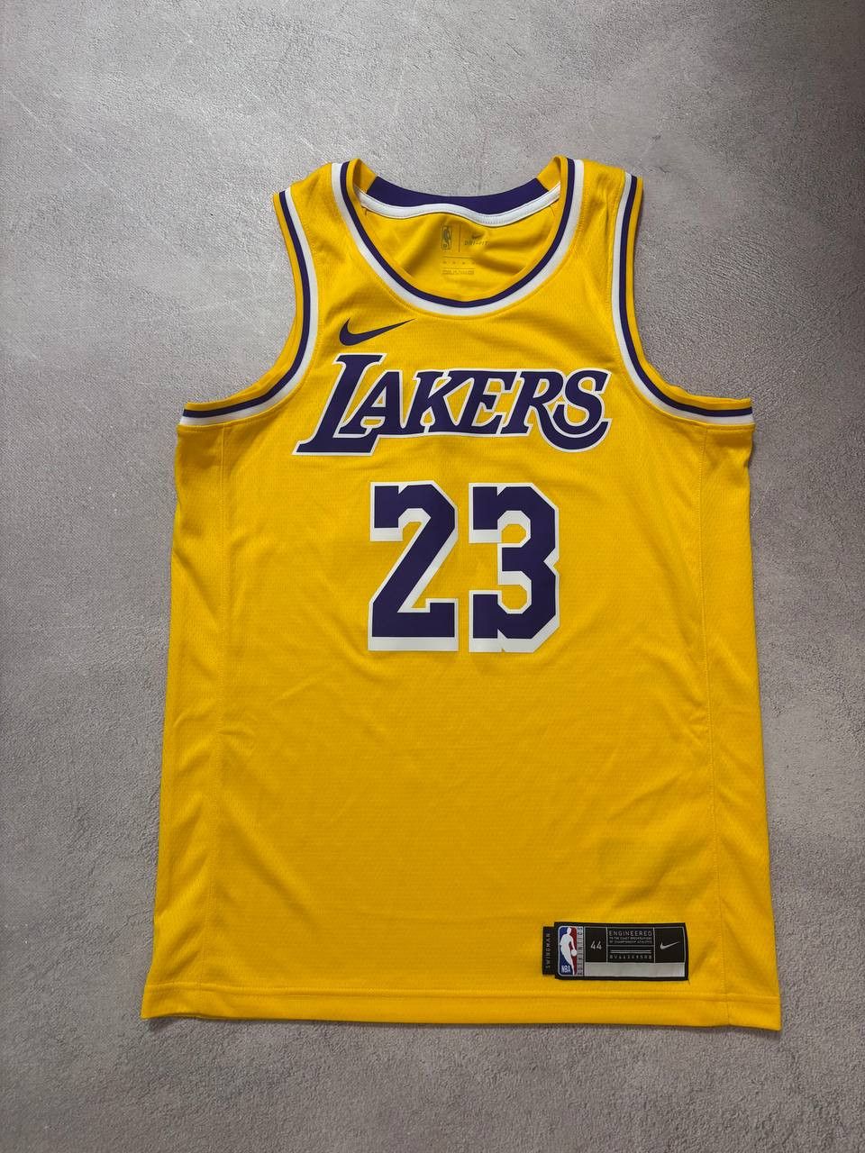 NBA Nike NBA Los Angeles Lakers LeBron James Jersey Gold Size US M / EU 48-50 / 2 - 1 Thumbnail