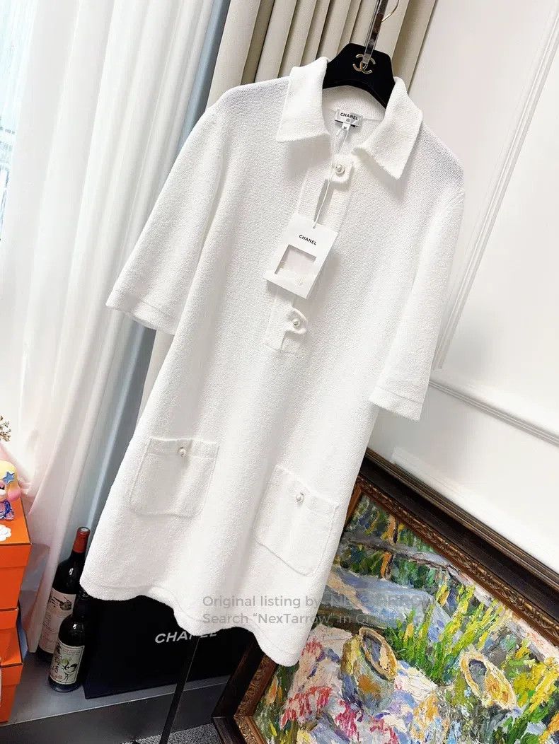 Other Chanel 23p white pearl buckle pearl two-pocket dress Size XS / US 0-2 / IT 36-38 - 1 Thumbnail