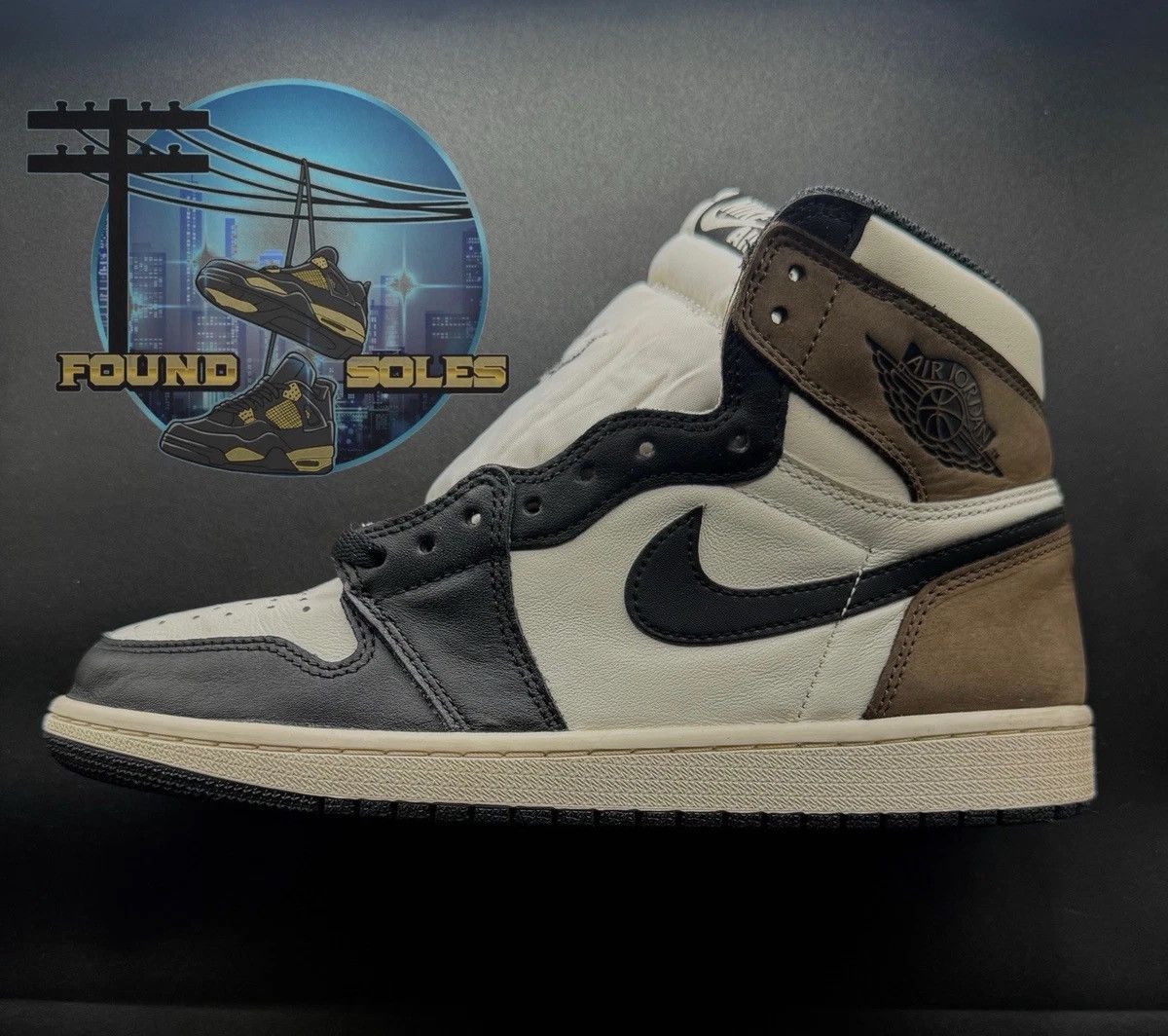 Jordan Brand 🔥Air Jordan 1 Retro High OG “Dark Mocha” – Size 9 – OG ALL🔥 Size US 9 / EU 42 - 1 Thumbnail